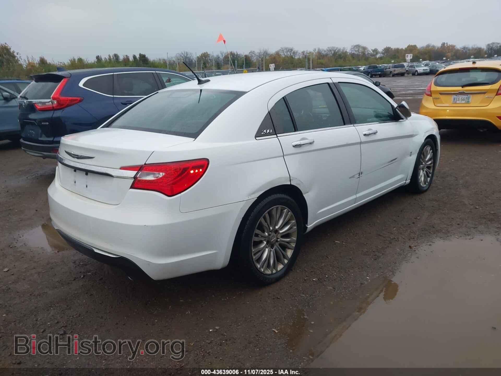 2013 CHRYSLER 200 - VIN: 1C3CCBCG6DN747169 - Фото 4
