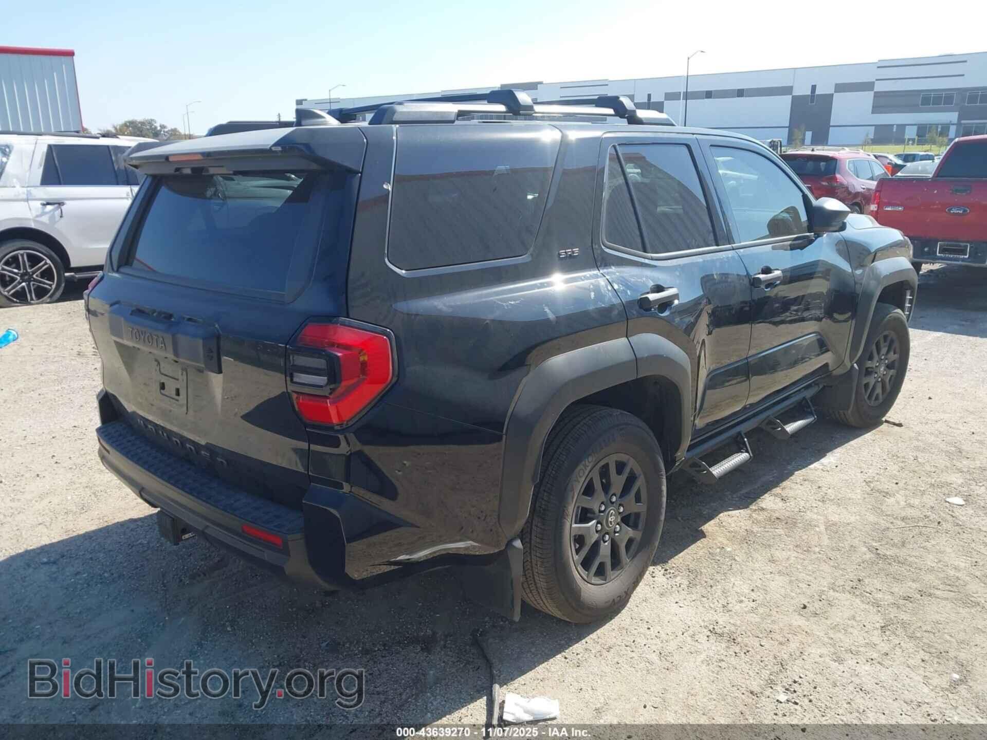 2025 TOYOTA 4RUNNER - VIN: JTEVA5BR3S5057788 - Фото 4