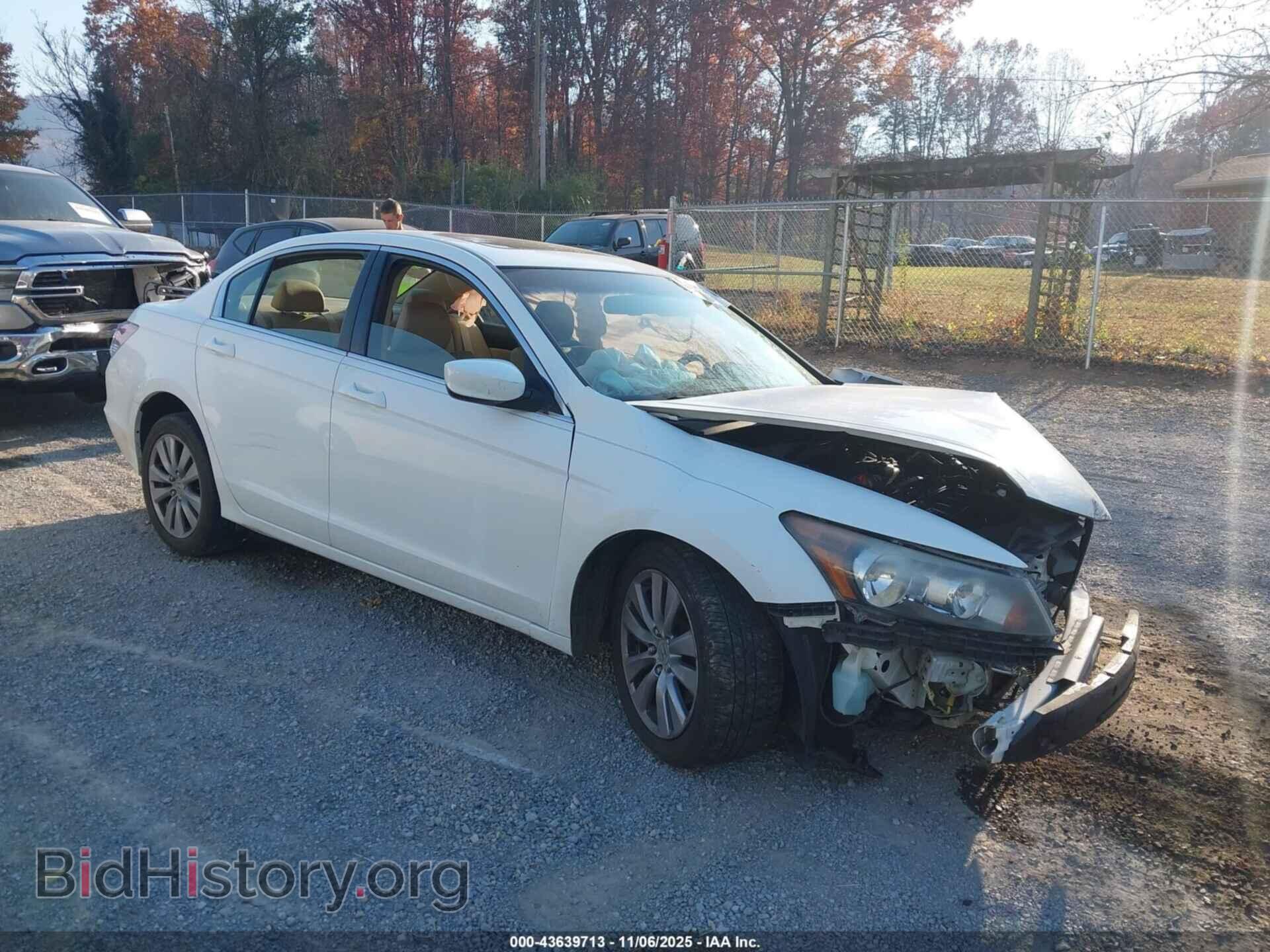 Photo 1HGCP2F83CA181984 - HONDA ACCORD 2012