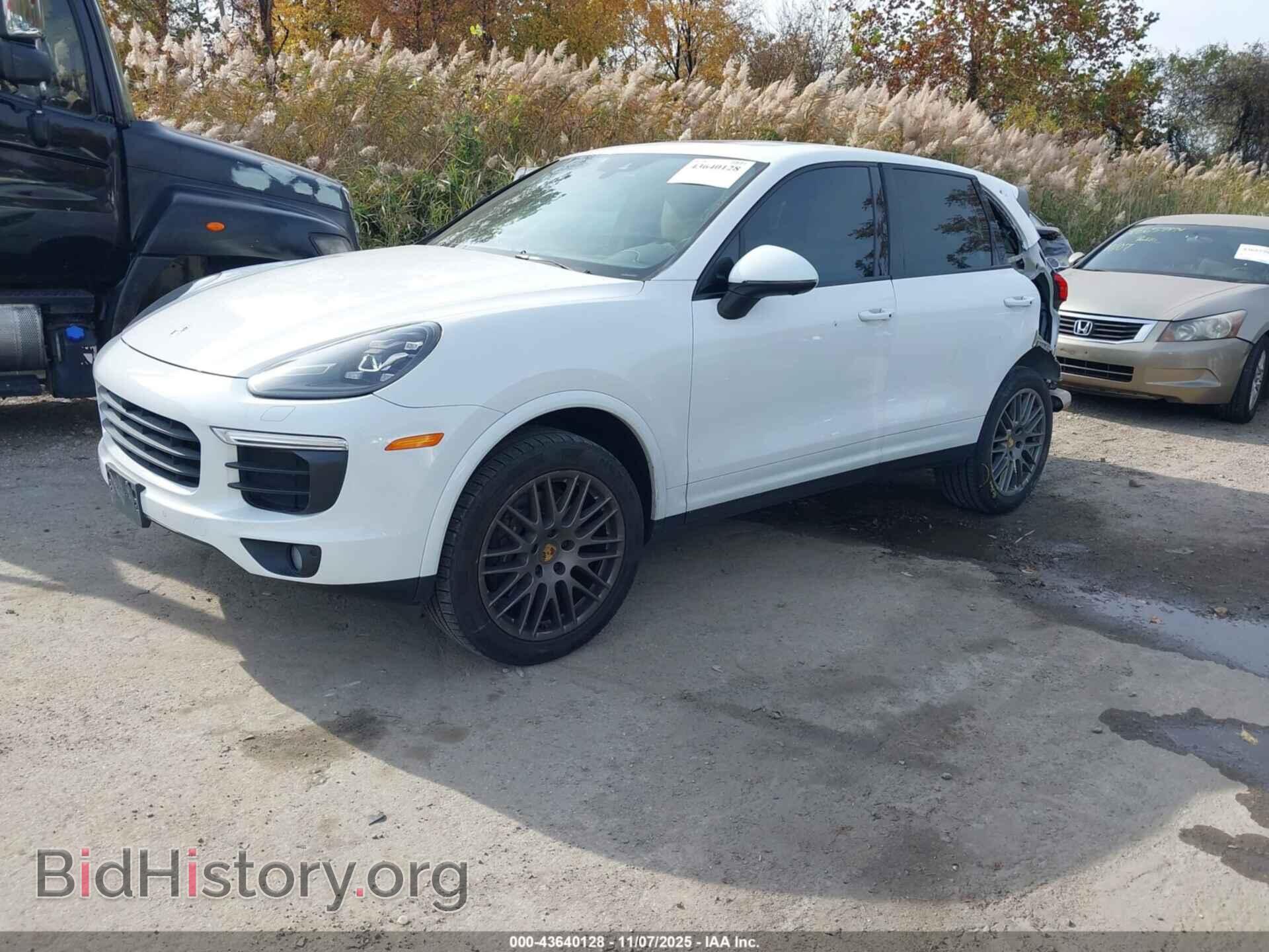 2018 PORSCHE CAYENNE - VIN: WP1AA2A22JKA03807 - Фото 2
