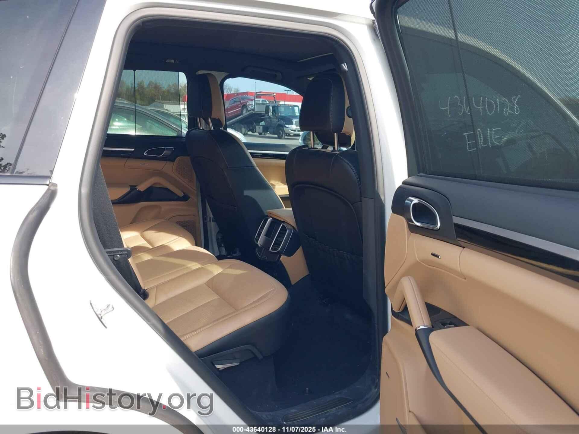 2018 PORSCHE CAYENNE - VIN: WP1AA2A22JKA03807 - Фото 8