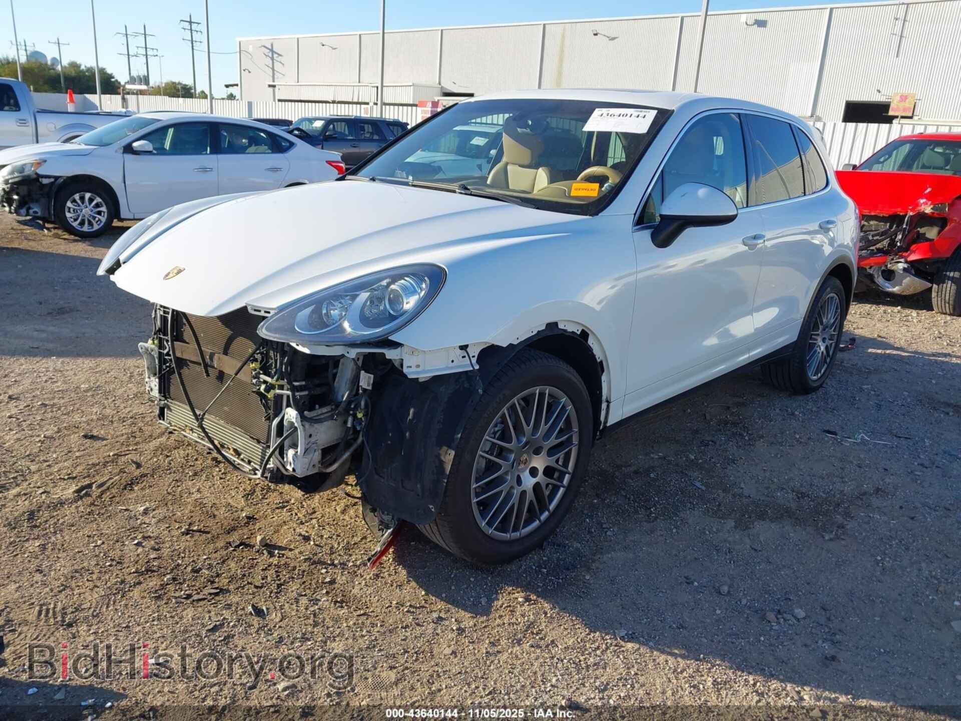 2013 PORSCHE CAYENNE - VIN: WP1AA2A23DLA03457 - Photo 2