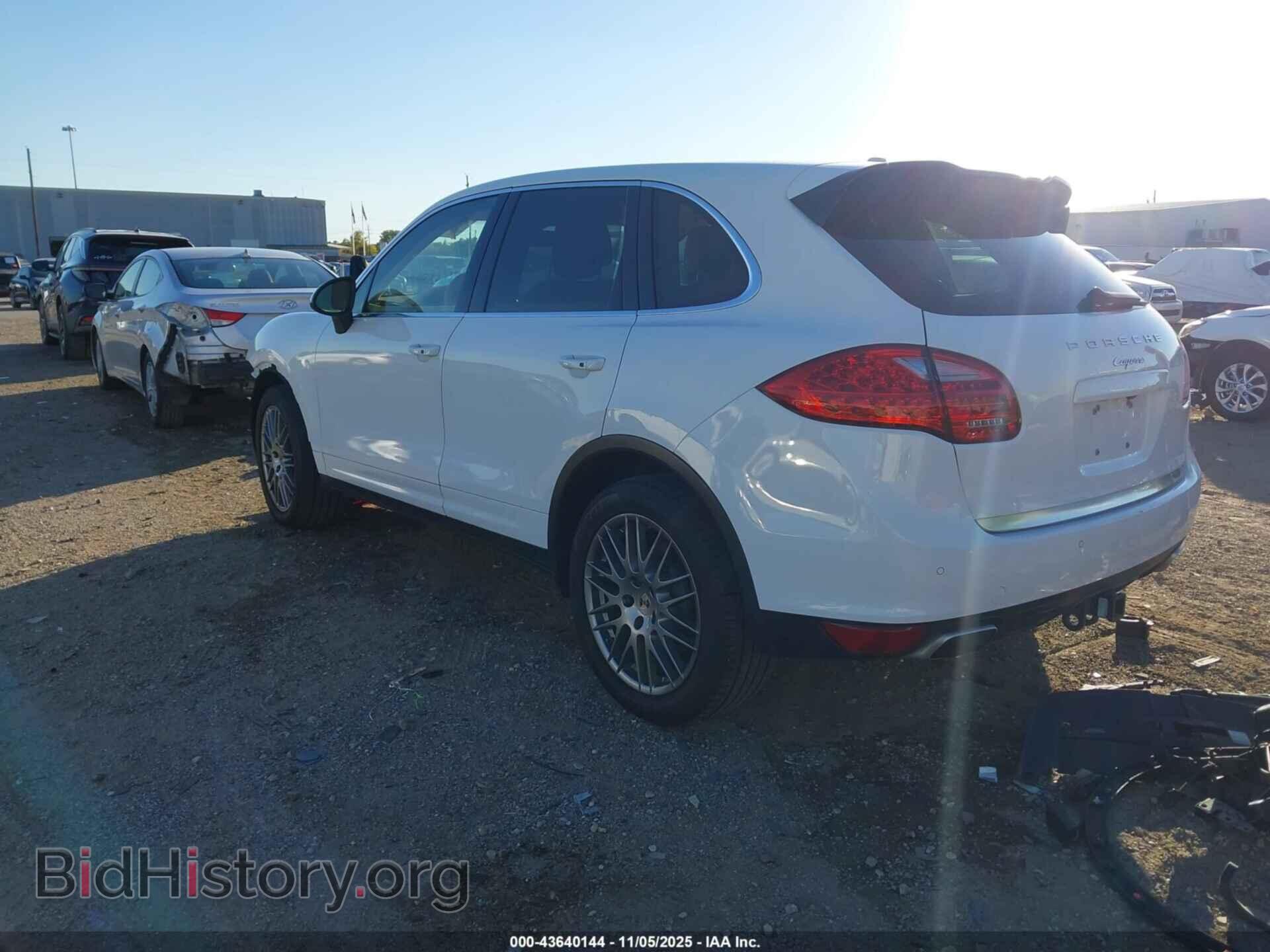 2013 PORSCHE CAYENNE - VIN: WP1AA2A23DLA03457 - Photo 3