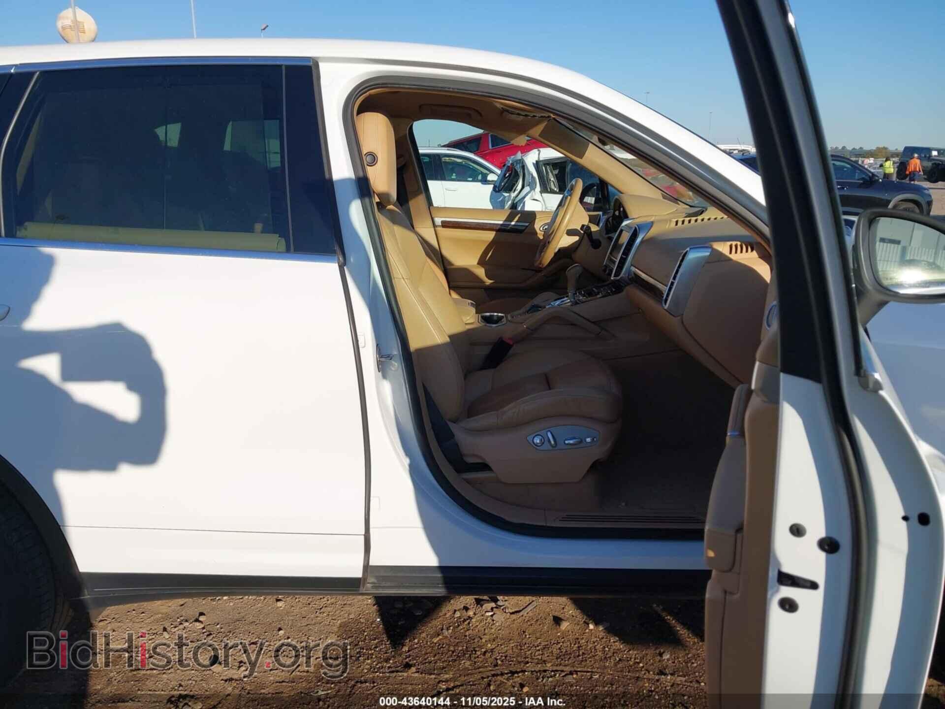 2013 PORSCHE CAYENNE - VIN: WP1AA2A23DLA03457 - Photo 5