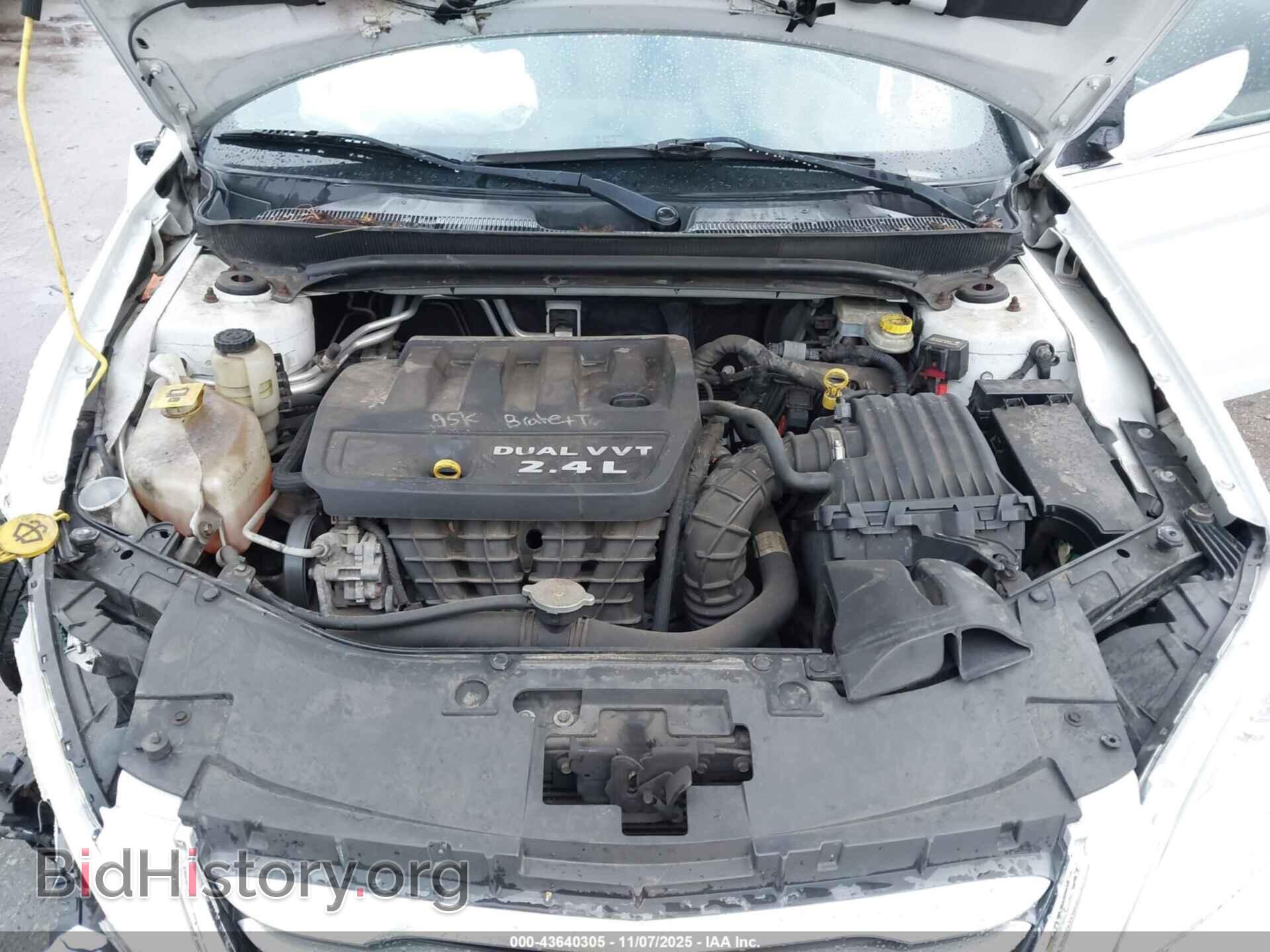 2013 CHRYSLER 200 - VIN: 1C3CCBAB9DN641032 - Фото 10