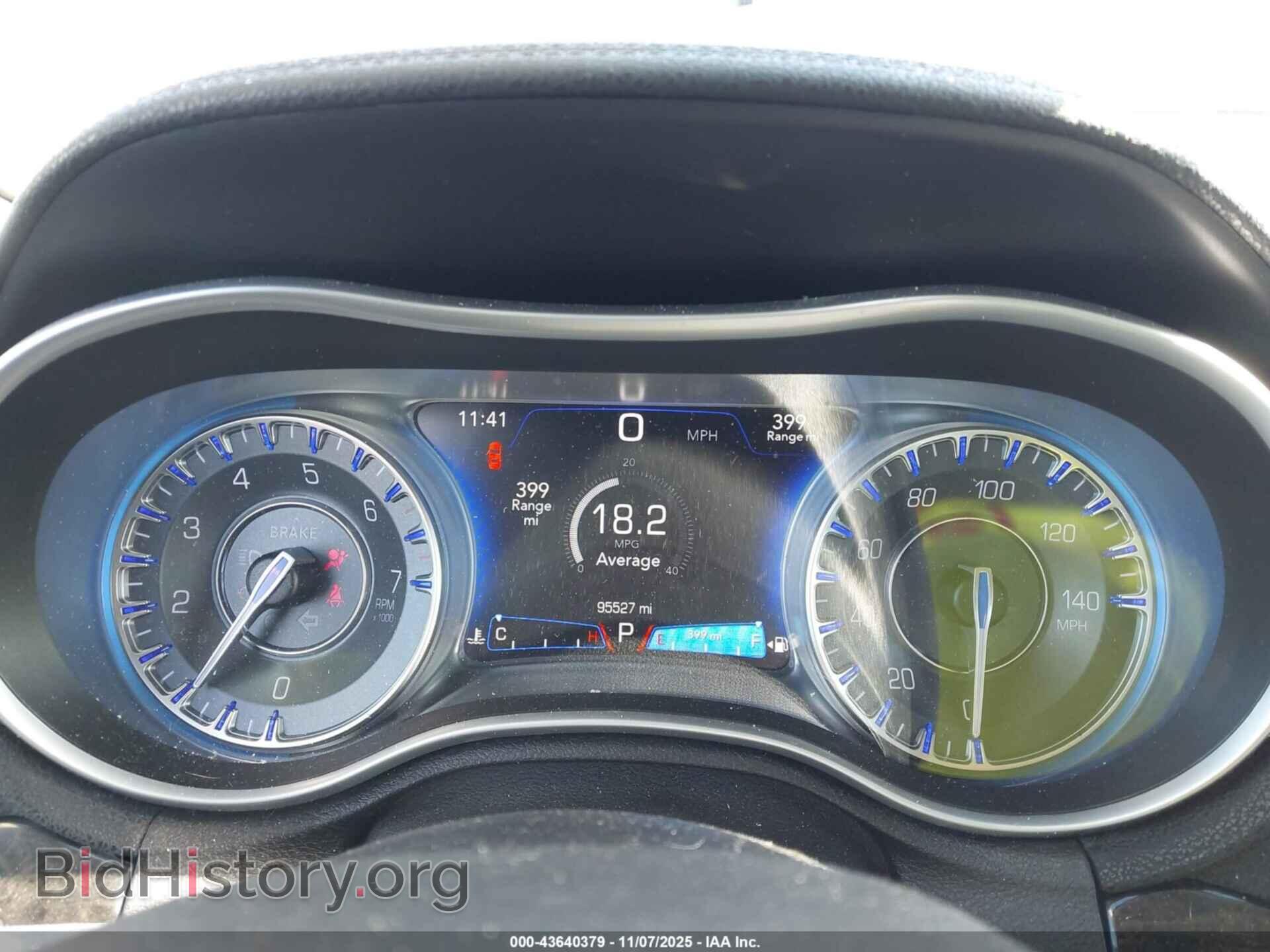 2015 CHRYSLER 300C - VIN: 2C3CCAEG5FH760353 - Фото 7