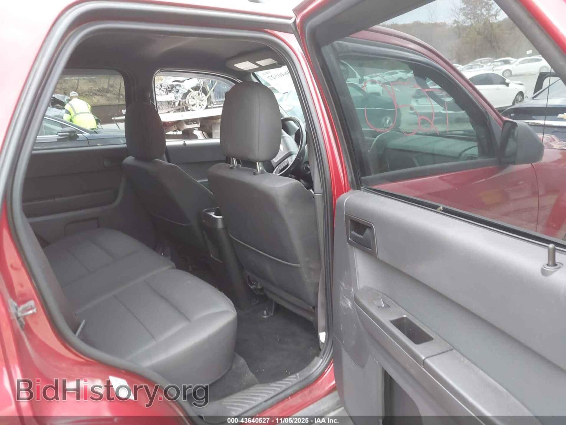 2012 FORD ESCAPE - VIN: 1FMCU9DG0CKA87559 - Фото 8