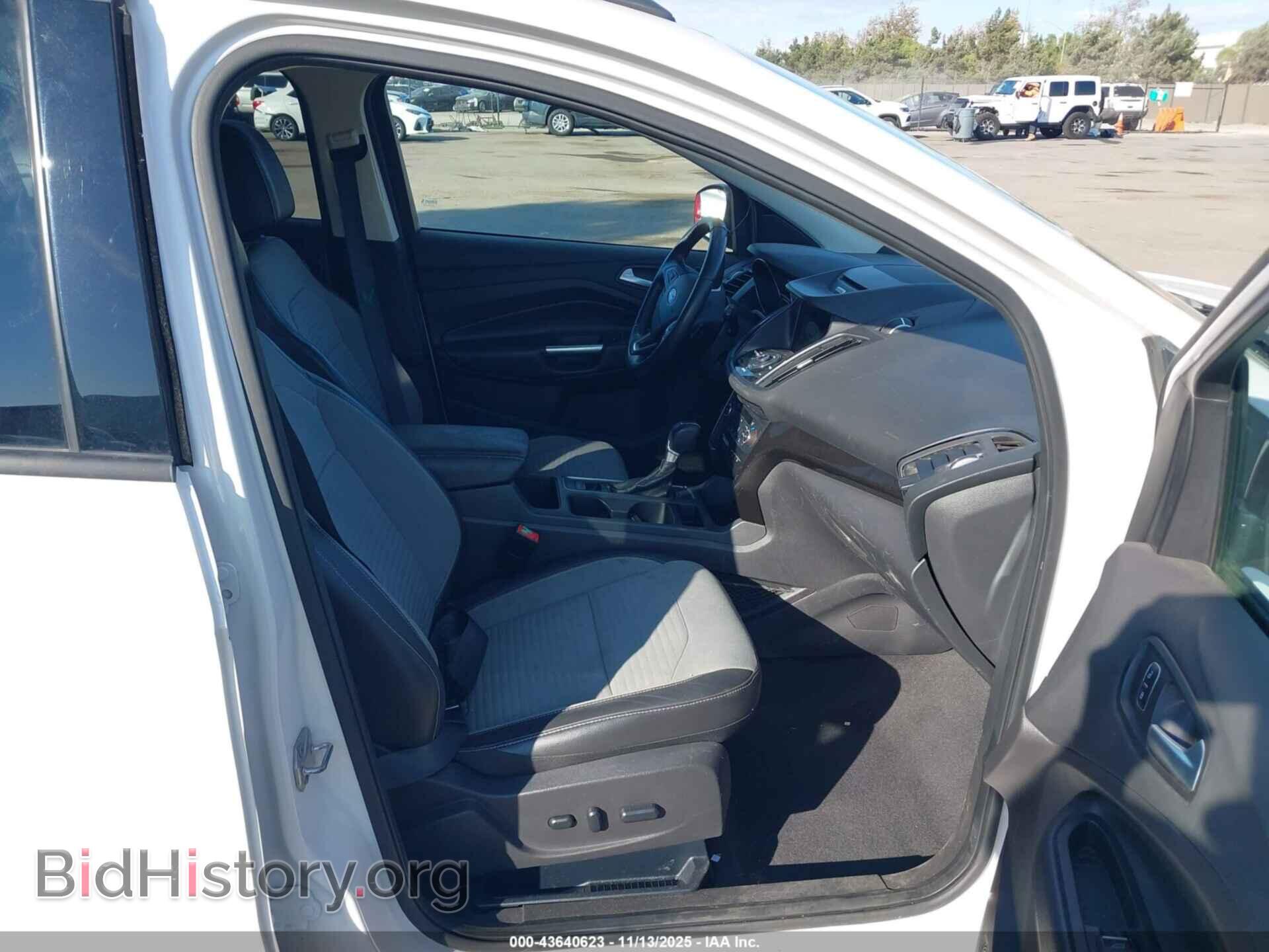 2017 FORD ESCAPE - VIN: 1FMCU0J90HUB29788 - Фото 5