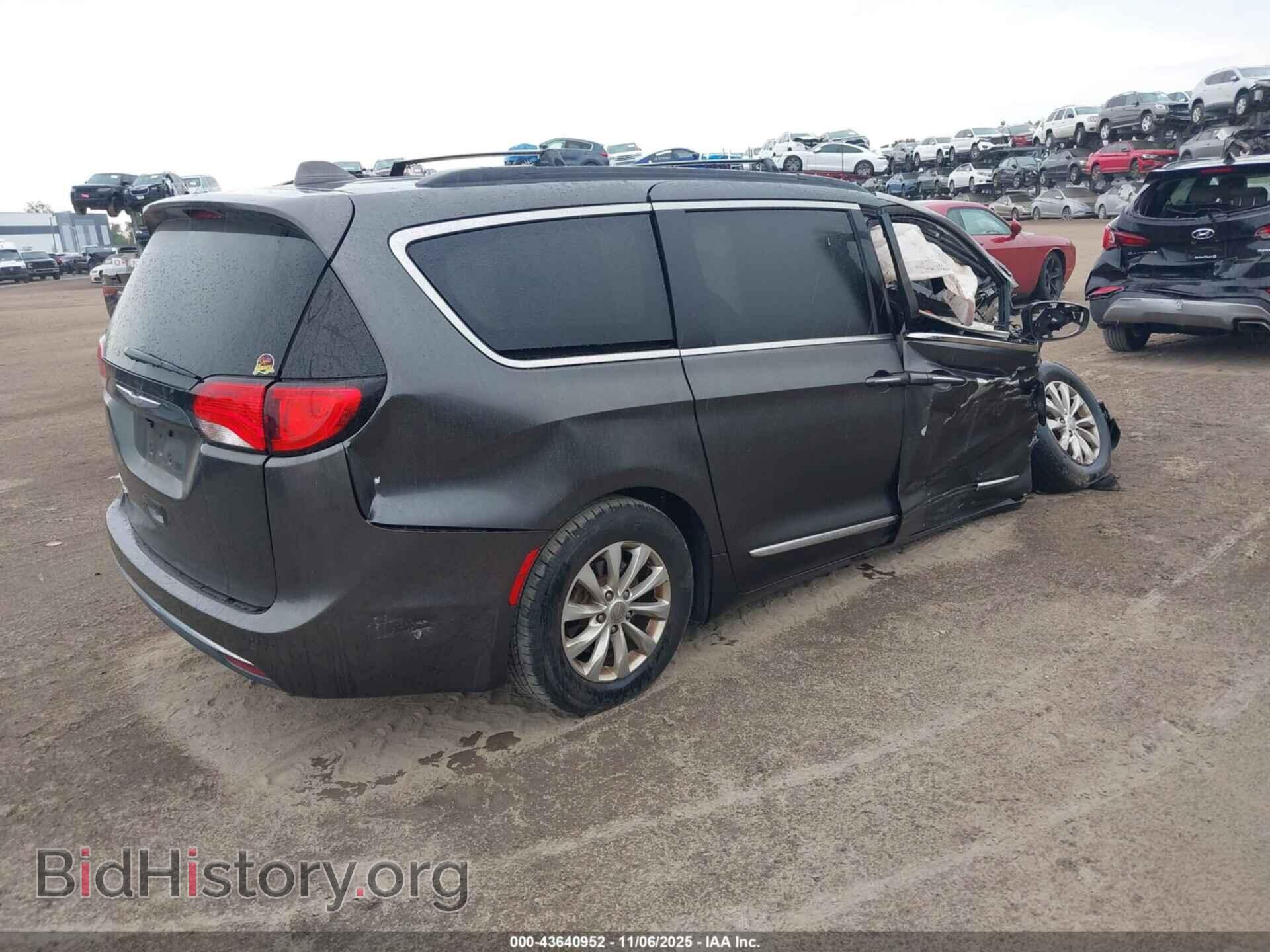 2017 CHRYSLER PACIFICA - VIN: 2C4RC1BG2HR503691 - Фото 4
