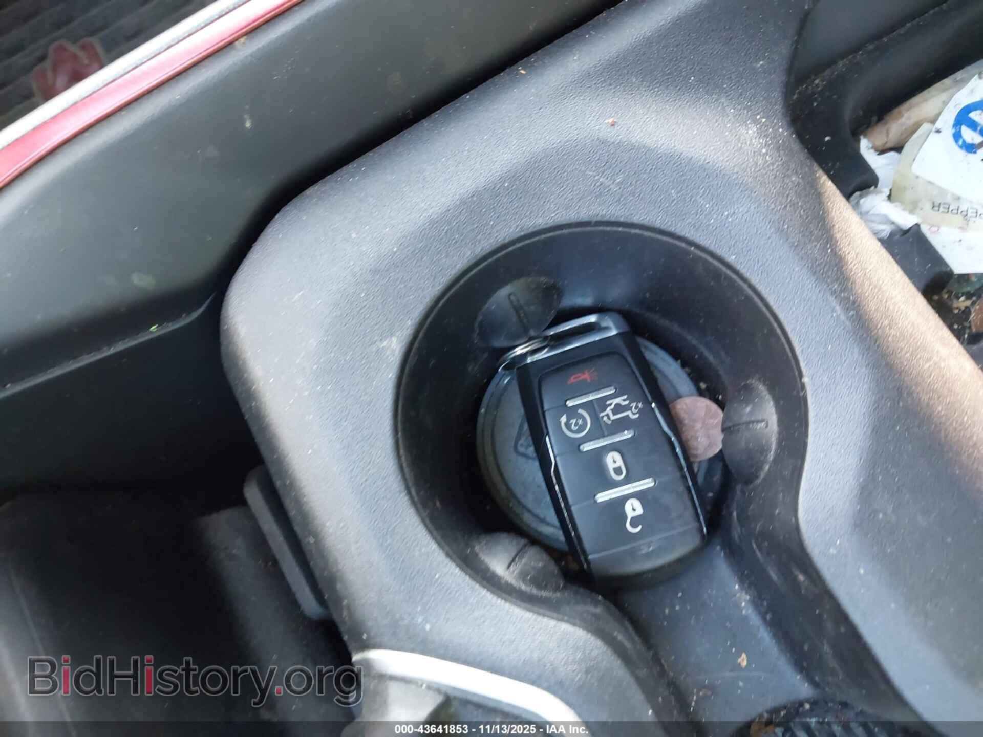 2020 RAM 1500 - VIN: 1C6SRFLT1LN422977 - Фото 11