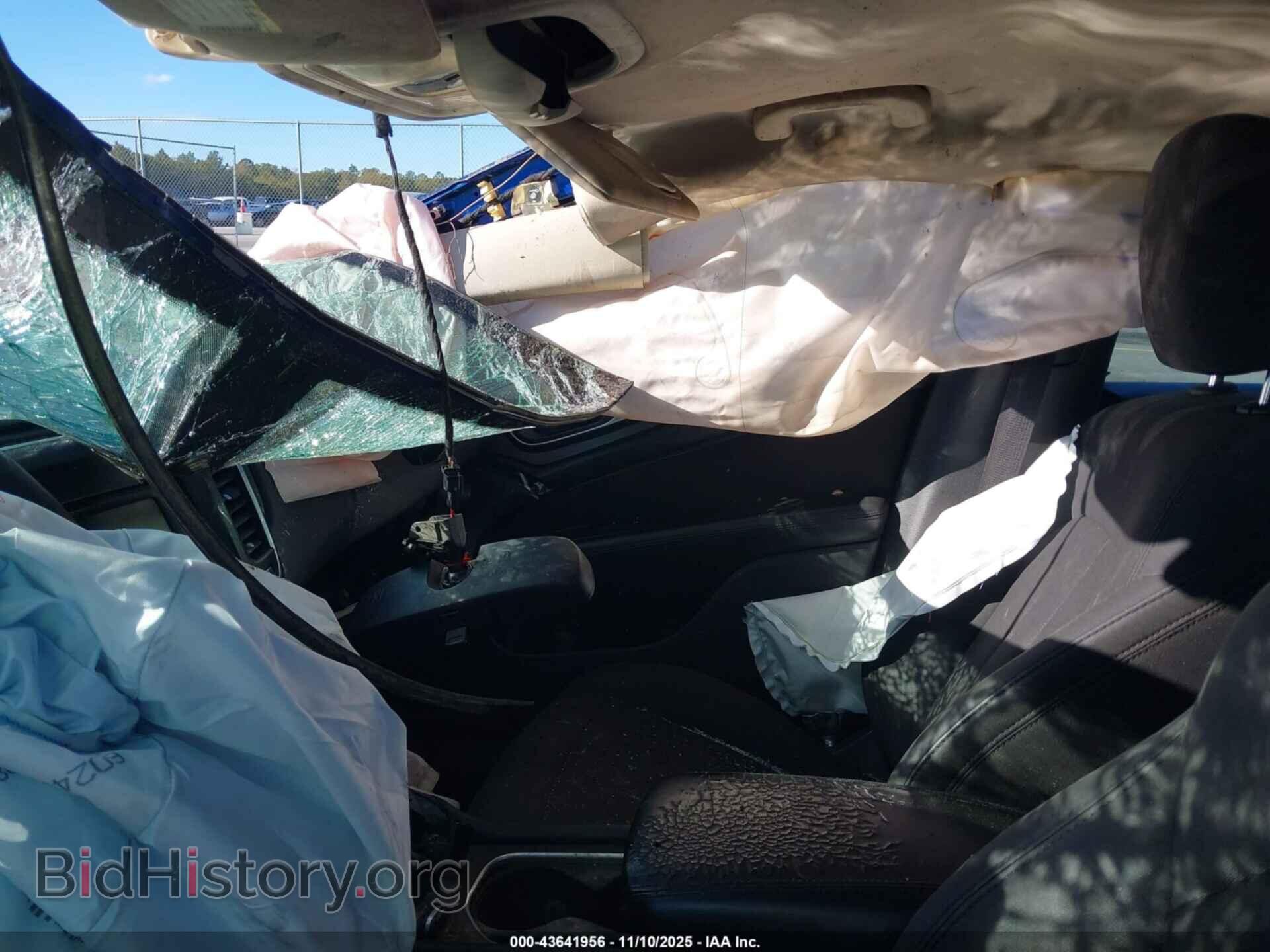 2016 CHRYSLER 200 - VIN: 1C3CCCAB3GN115330 - Фото 5