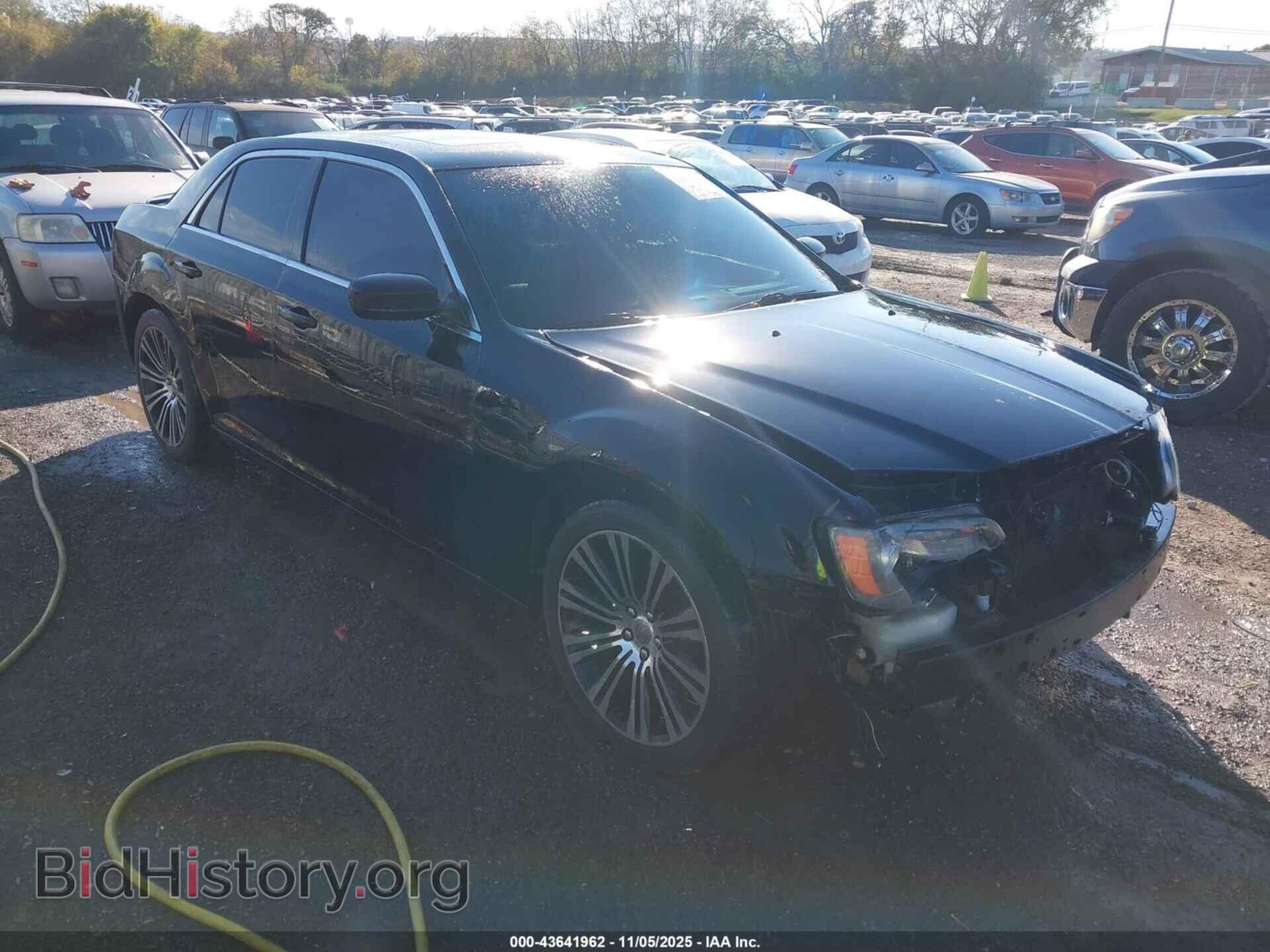 Photo 2C3CCABT2DH662024 - CHRYSLER 300 2013