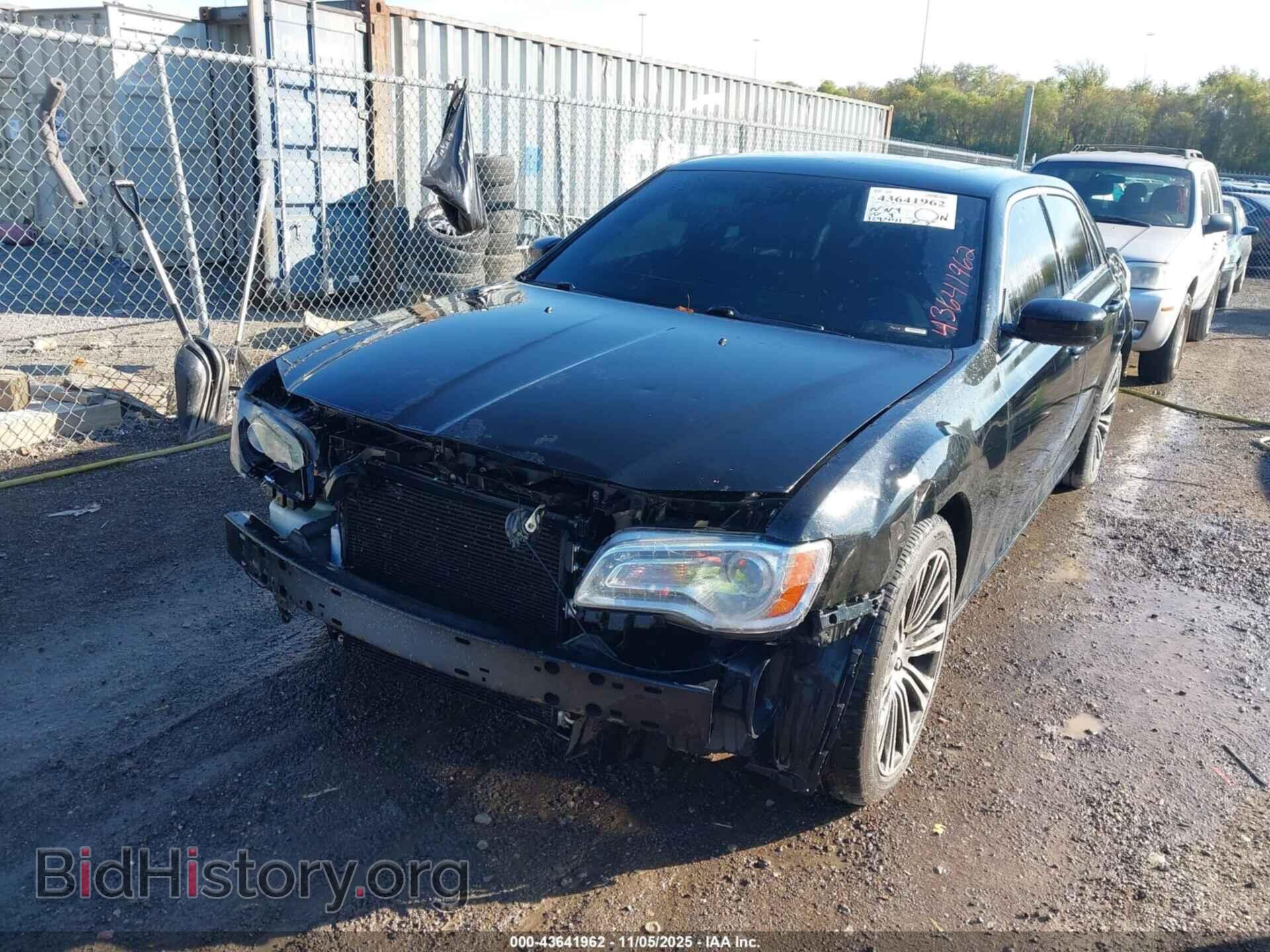 2013 CHRYSLER 300 - VIN: 2C3CCABT2DH662024 - Фото 6