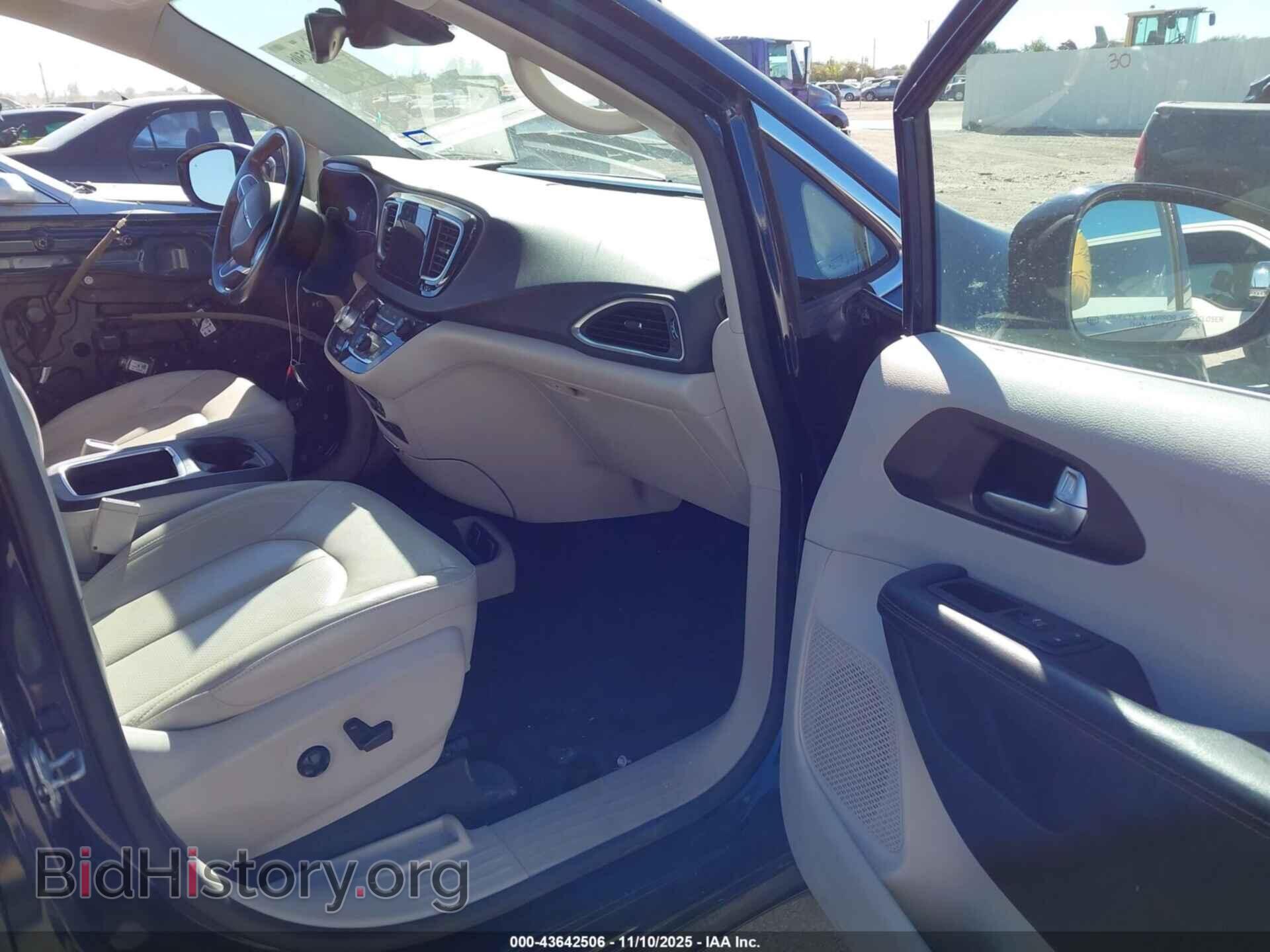 2017 CHRYSLER PACIFICA - VIN: 2C4RC1EG5HR597836 - Фото 5