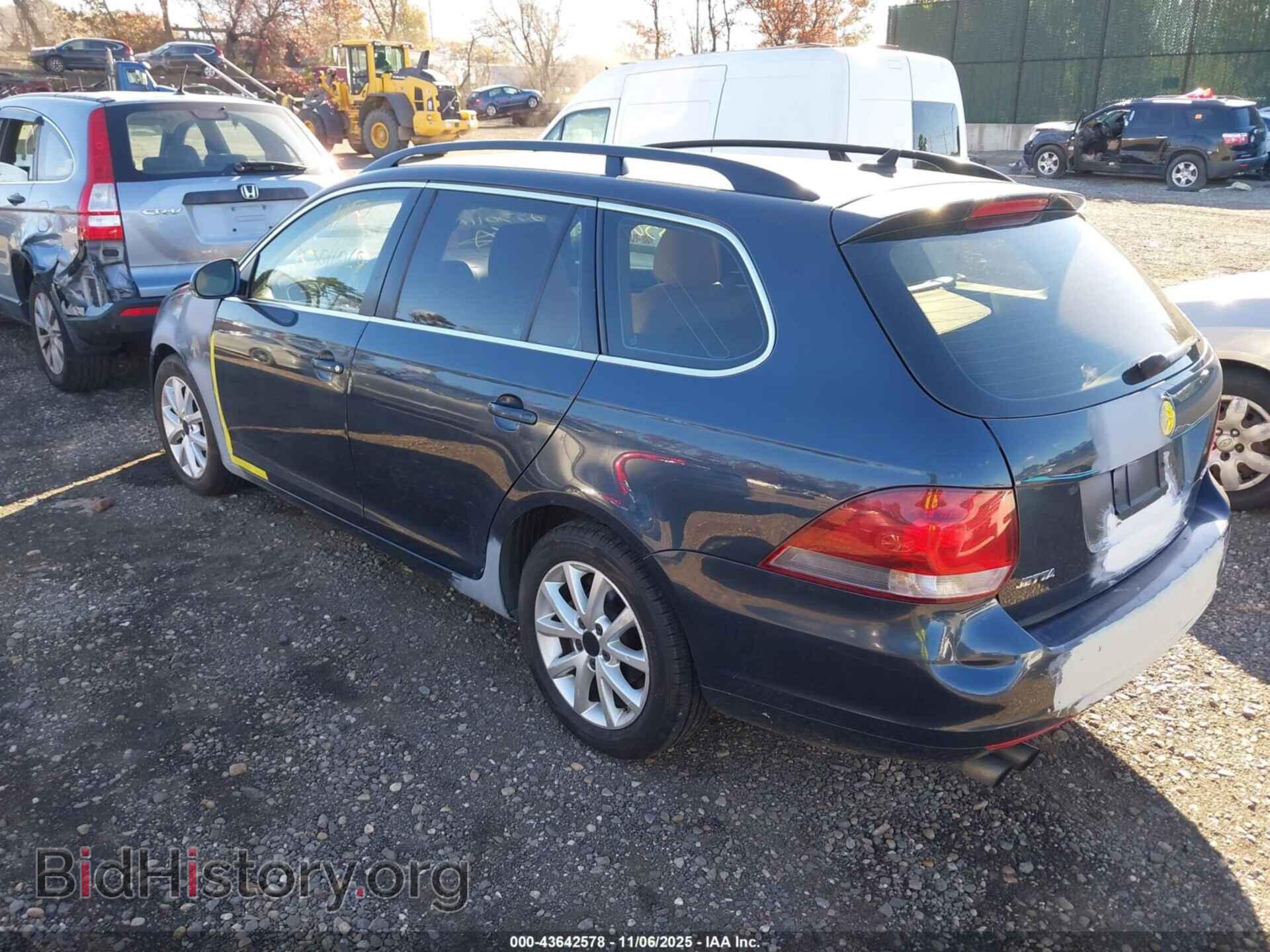2010 VOLKSWAGEN JETTA - VIN: 3VWPZ7AJ6AM622358 - Фото 3