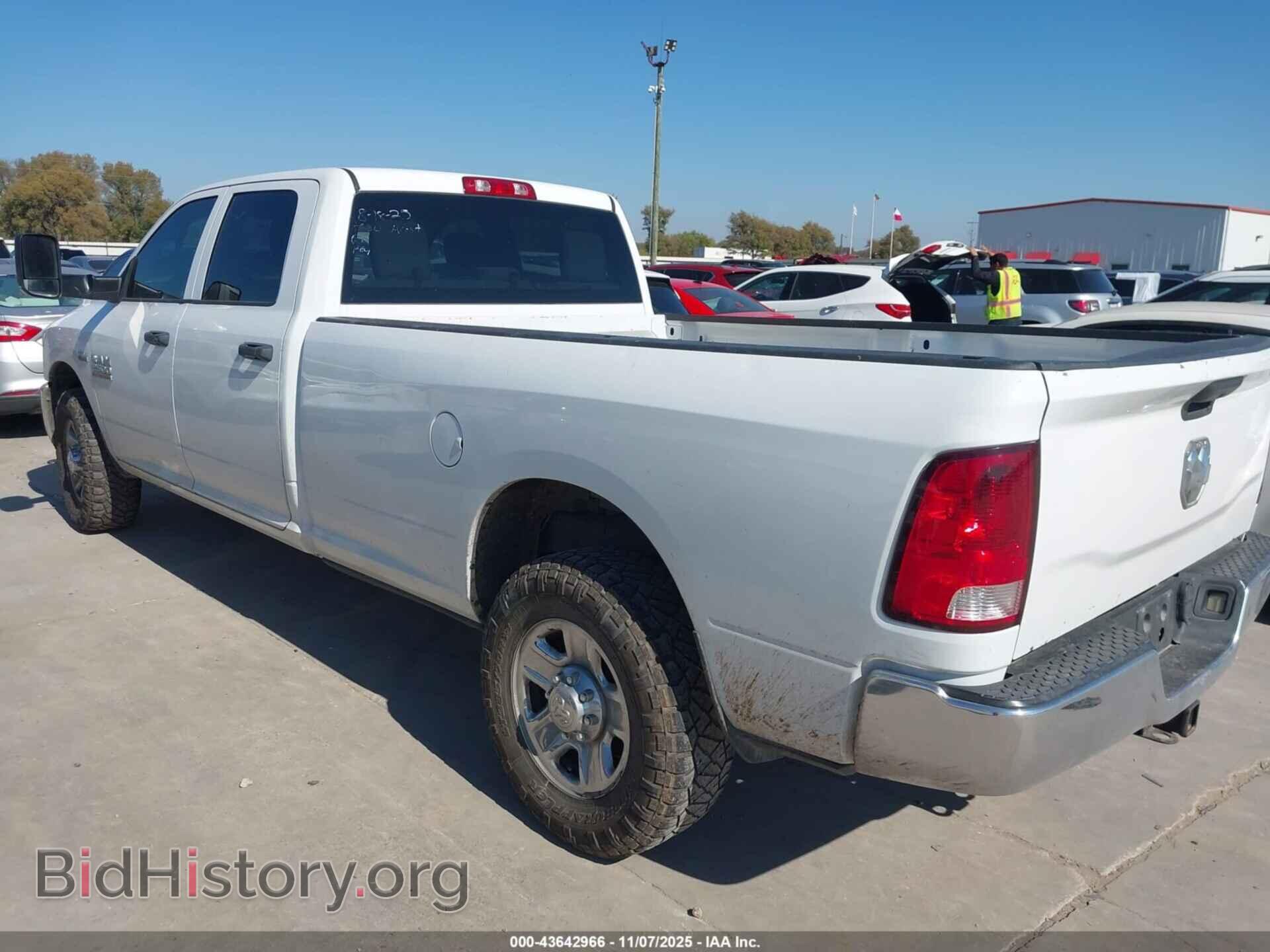 2014 RAM 2500 - VIN: 3C6UR4HJ2EG198716 - Фото 3