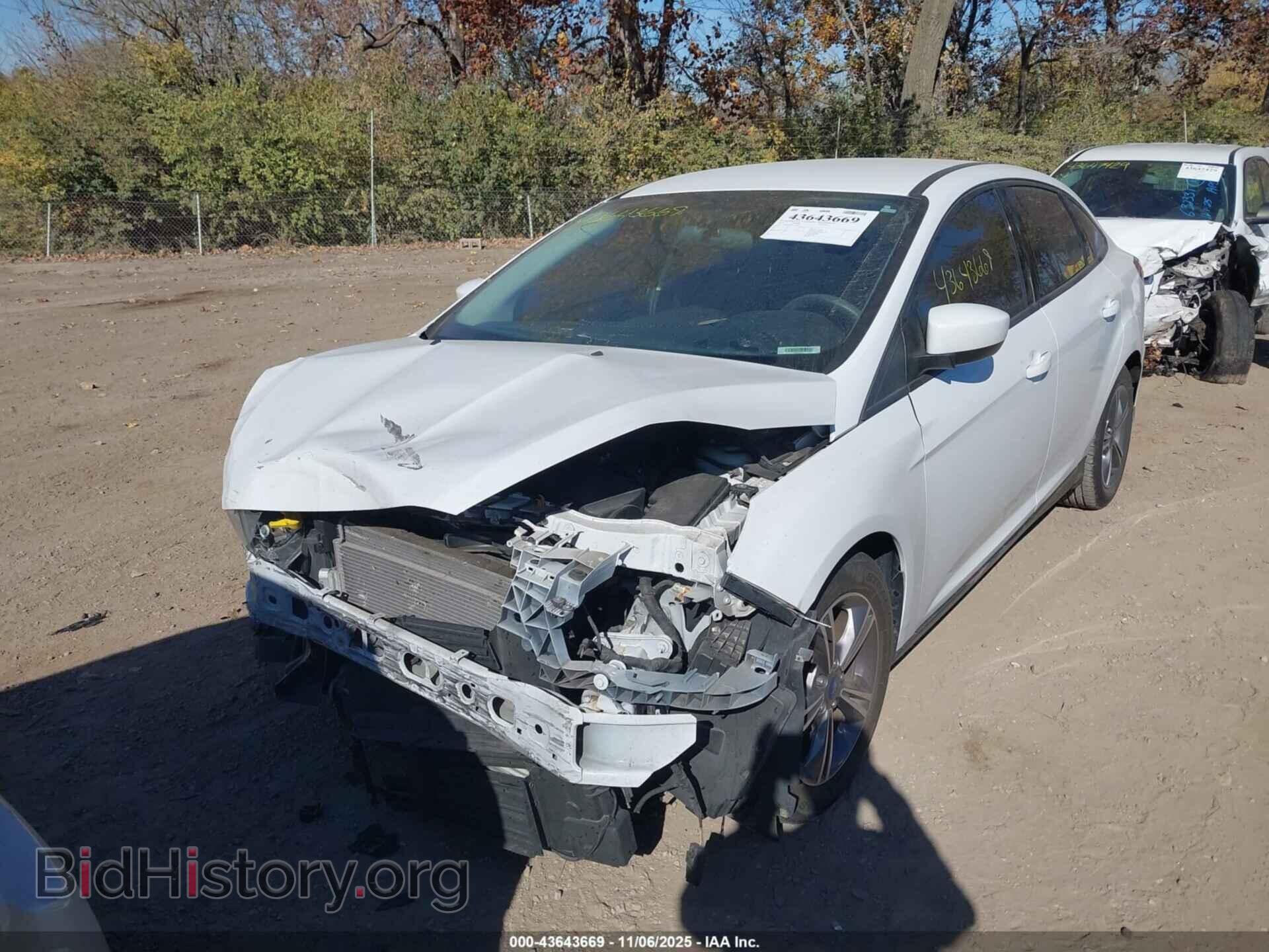 2018 FORD FOCUS - VIN: 1FADP3FE9JL310896 - Фото 2