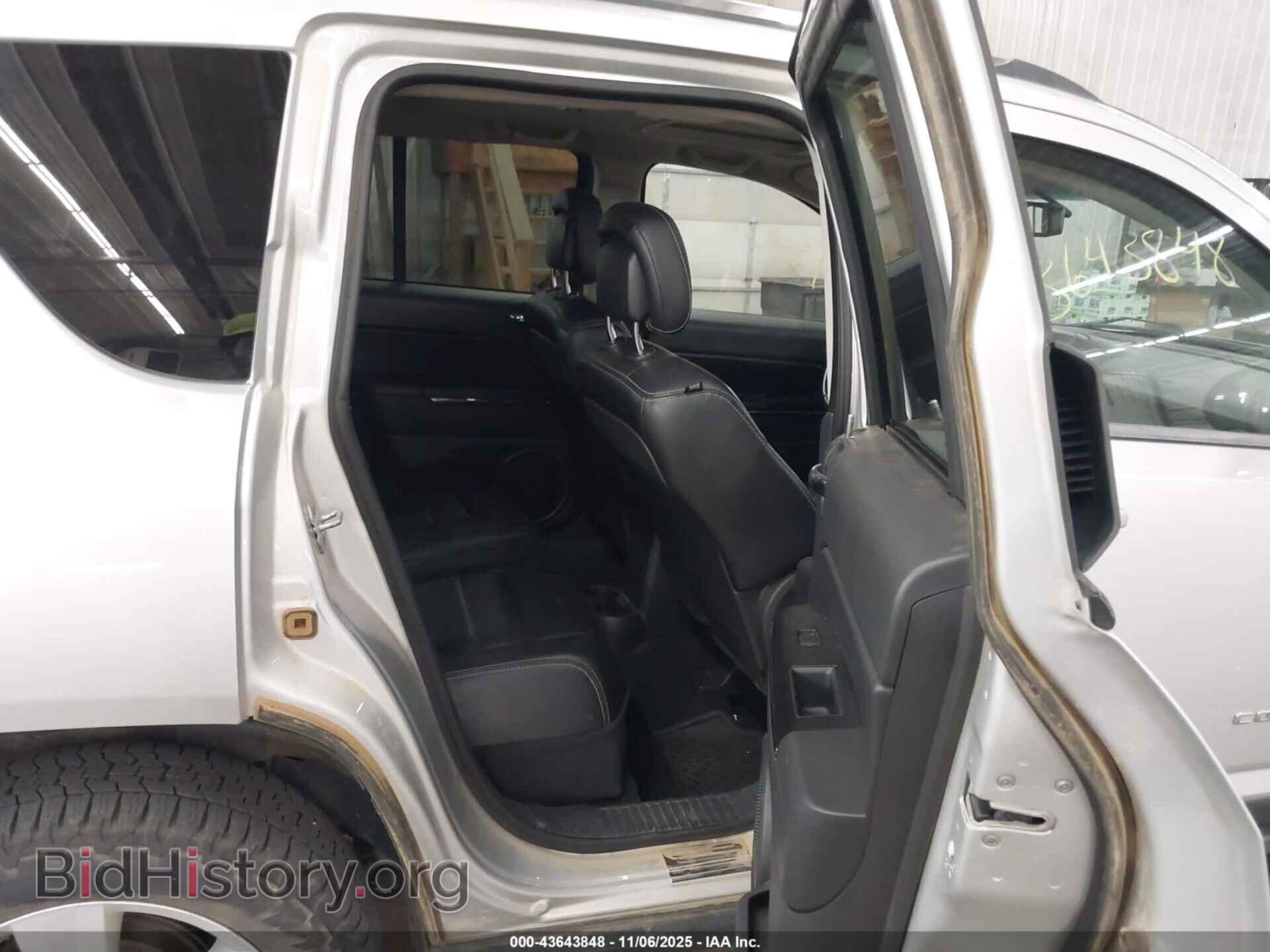 2011 JEEP COMPASS - VIN: 1J4NF5FB3BD159465 - Photo 8