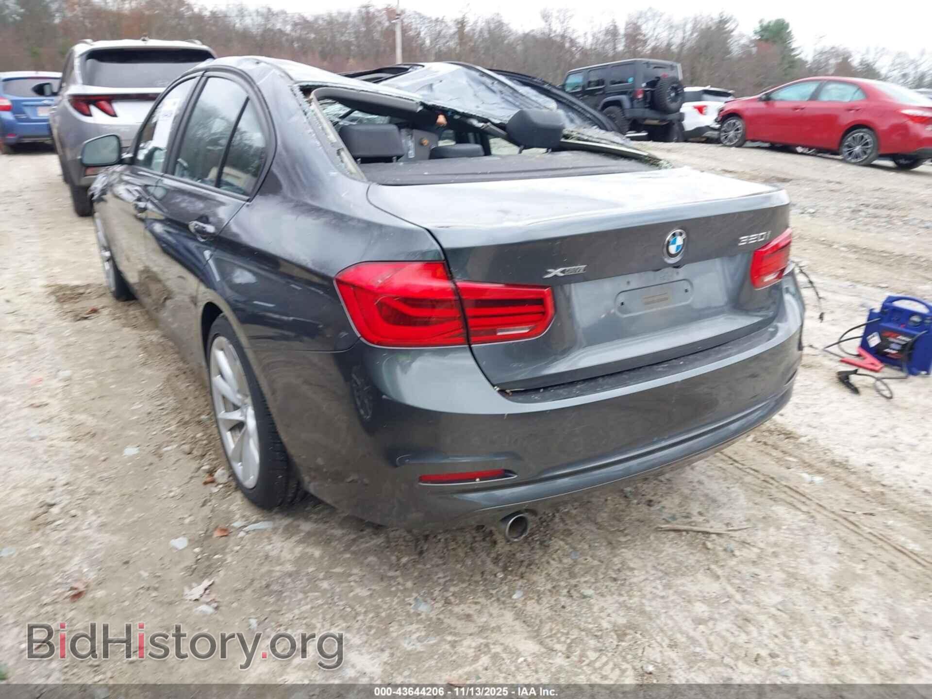 2018 BMW 320I - VIN: WBA8E5G56JNU46514 - Фото 3