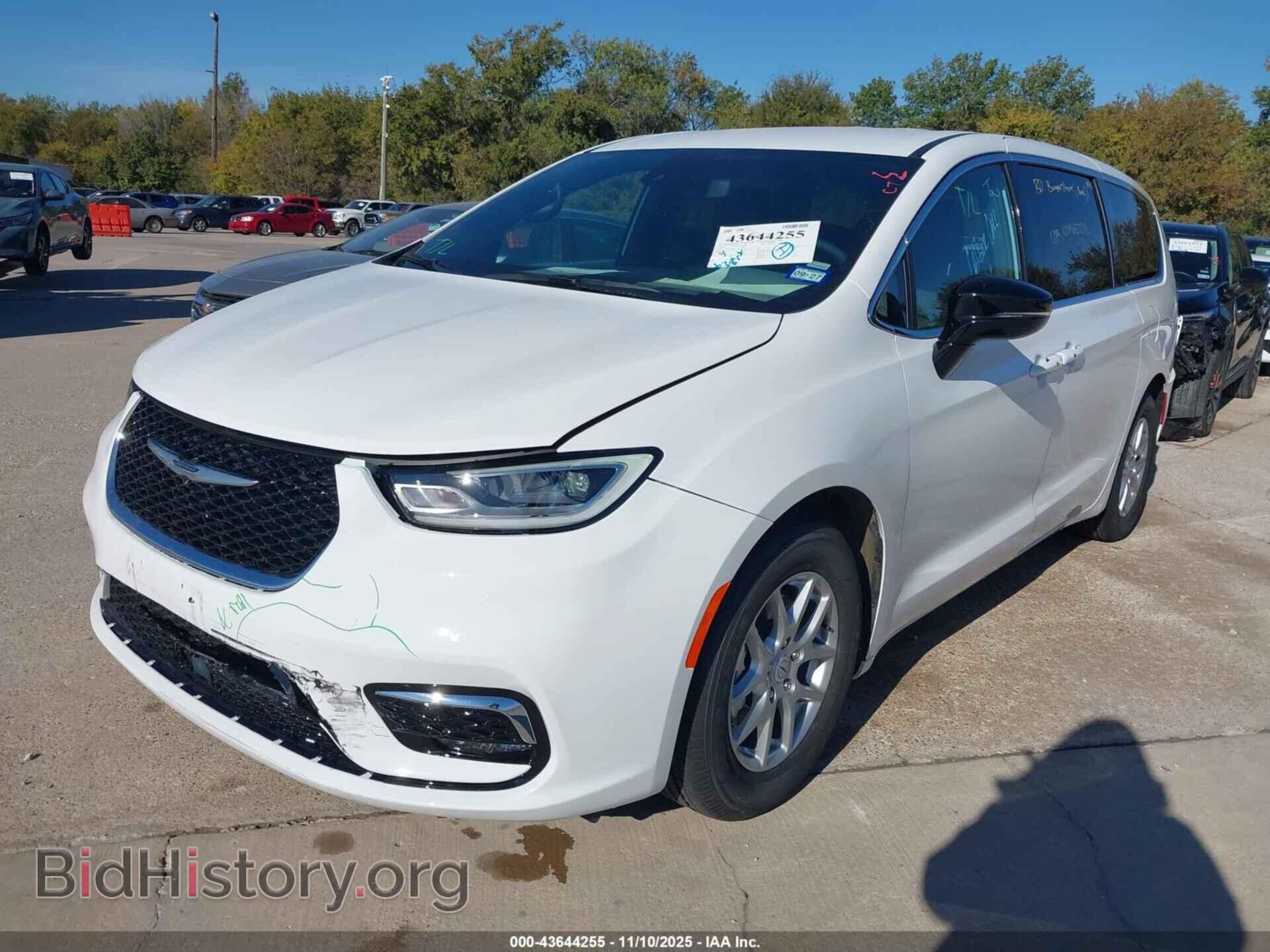 2026 CHRYSLER PACIFICA - VIN: 2C4RC1BG7TR186113 - Photo 2