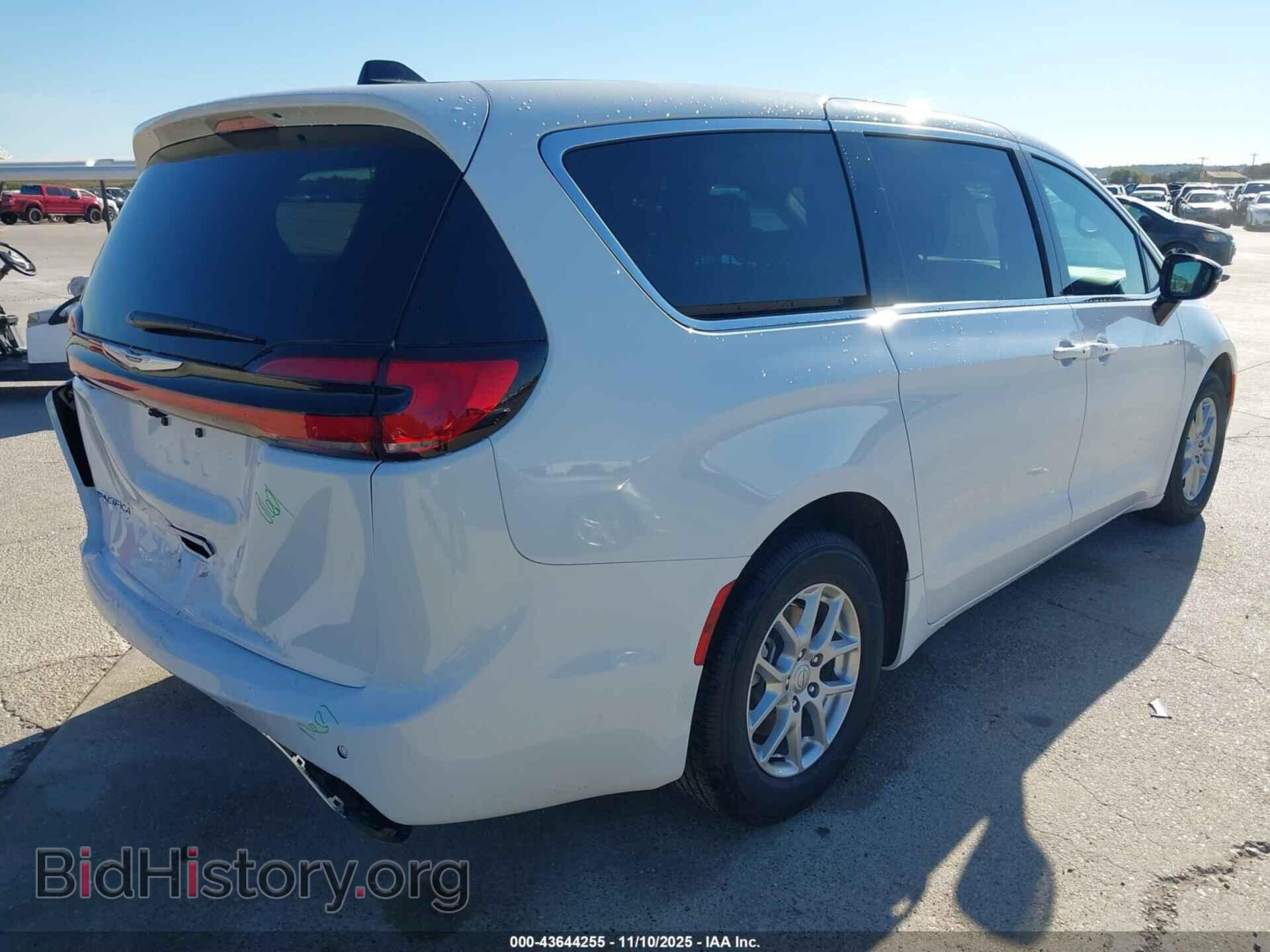 2026 CHRYSLER PACIFICA - VIN: 2C4RC1BG7TR186113 - Photo 4