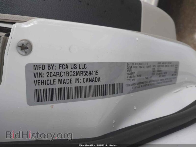 2021 Chrysler PACIFICA (VIN 2C4RC1BG2MR559415) — photo 9 of 16