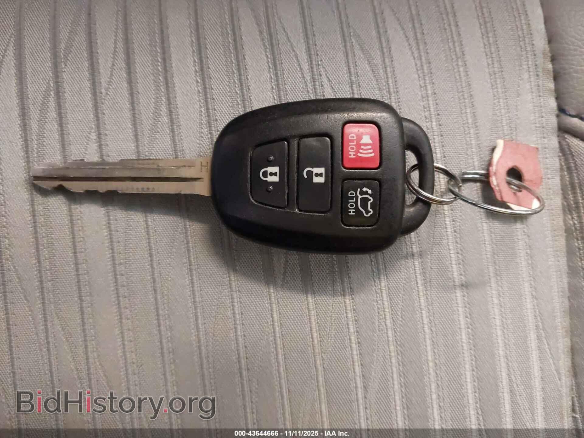 2017 TOYOTA HIGHLANDER - VIN: 5TDBZRFH8HS432814 - Фото 11