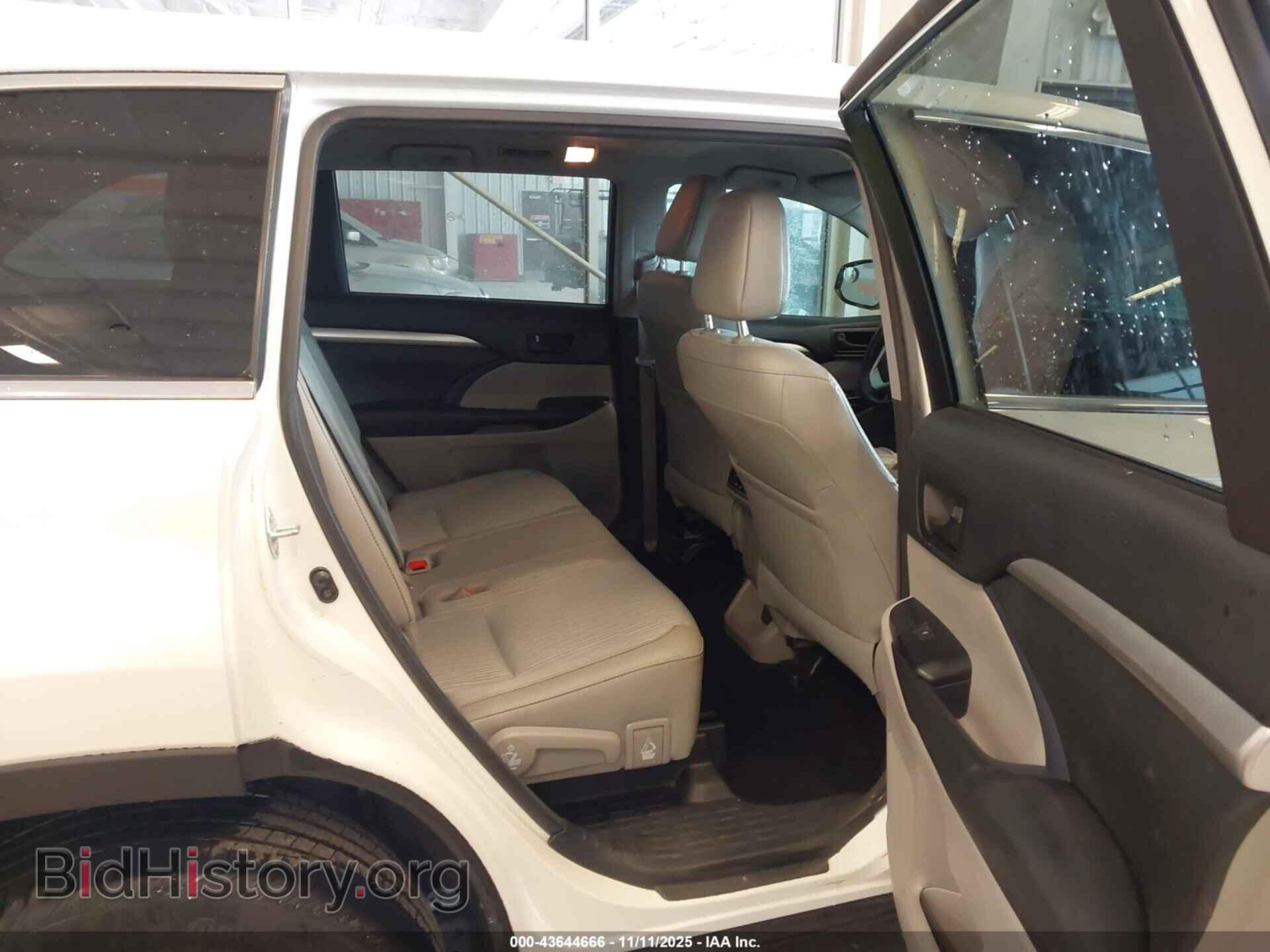 2017 TOYOTA HIGHLANDER - VIN: 5TDBZRFH8HS432814 - Фото 8