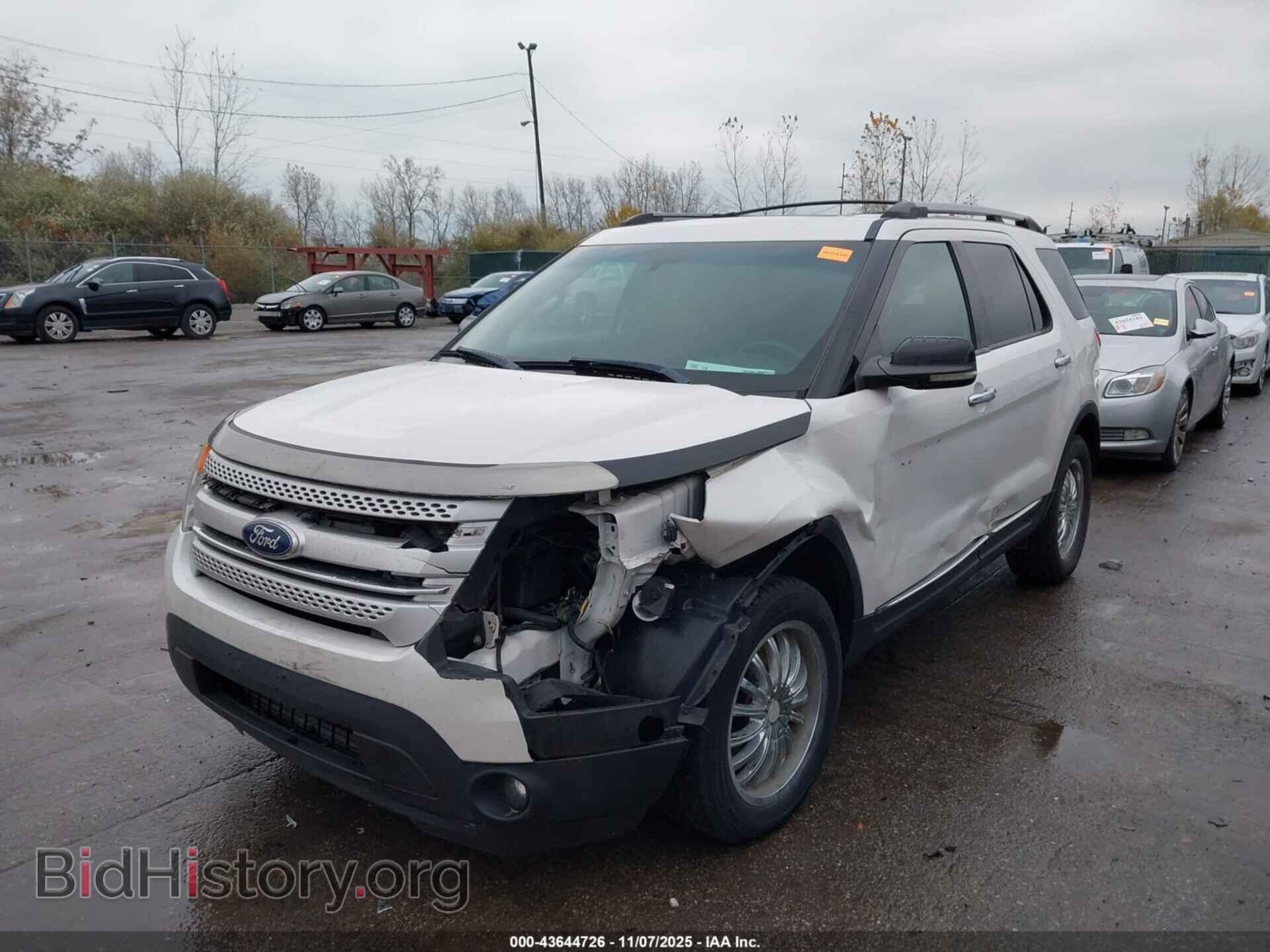 2011 FORD EXPLORER - VIN: 1FMHK7D85BGA10213 - Photo 2