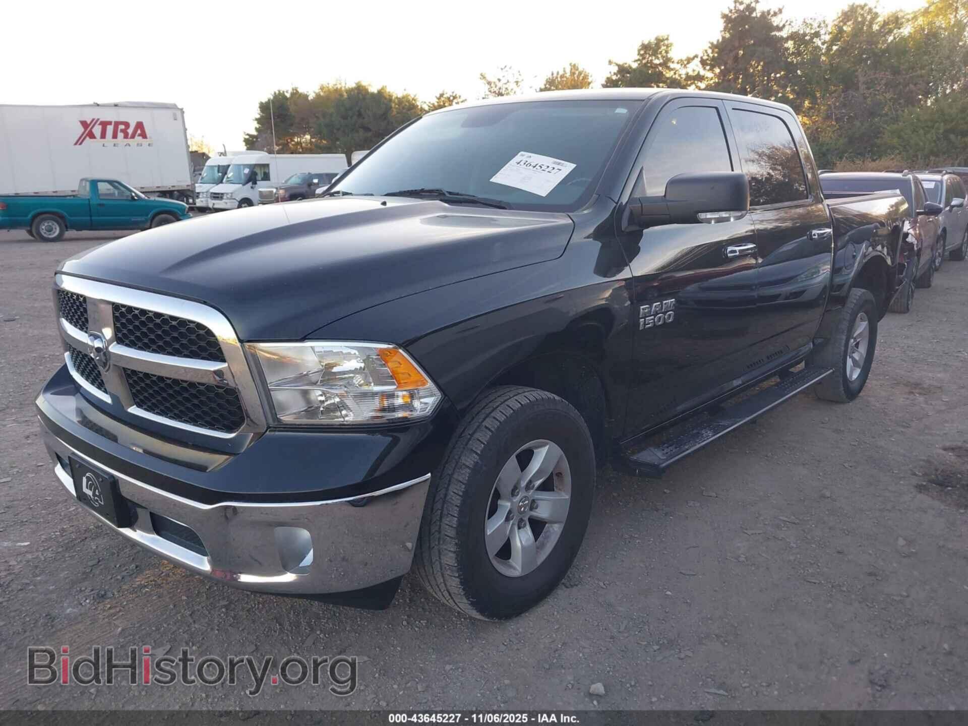 2018 RAM 1500 - VIN: 1C6RR7LG0JS272818 - Фото 2