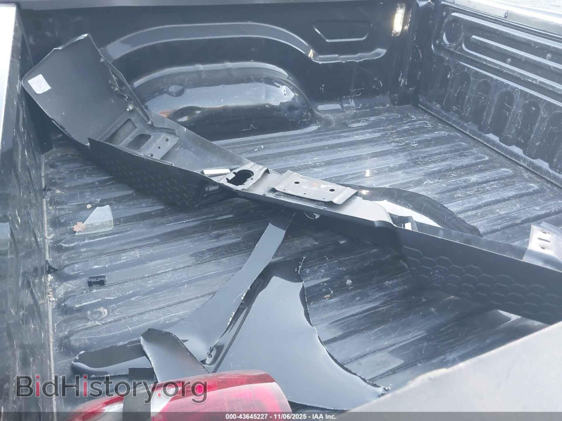 2018 RAM 1500 - VIN: 1C6RR7LG0JS272818 - Фото 12