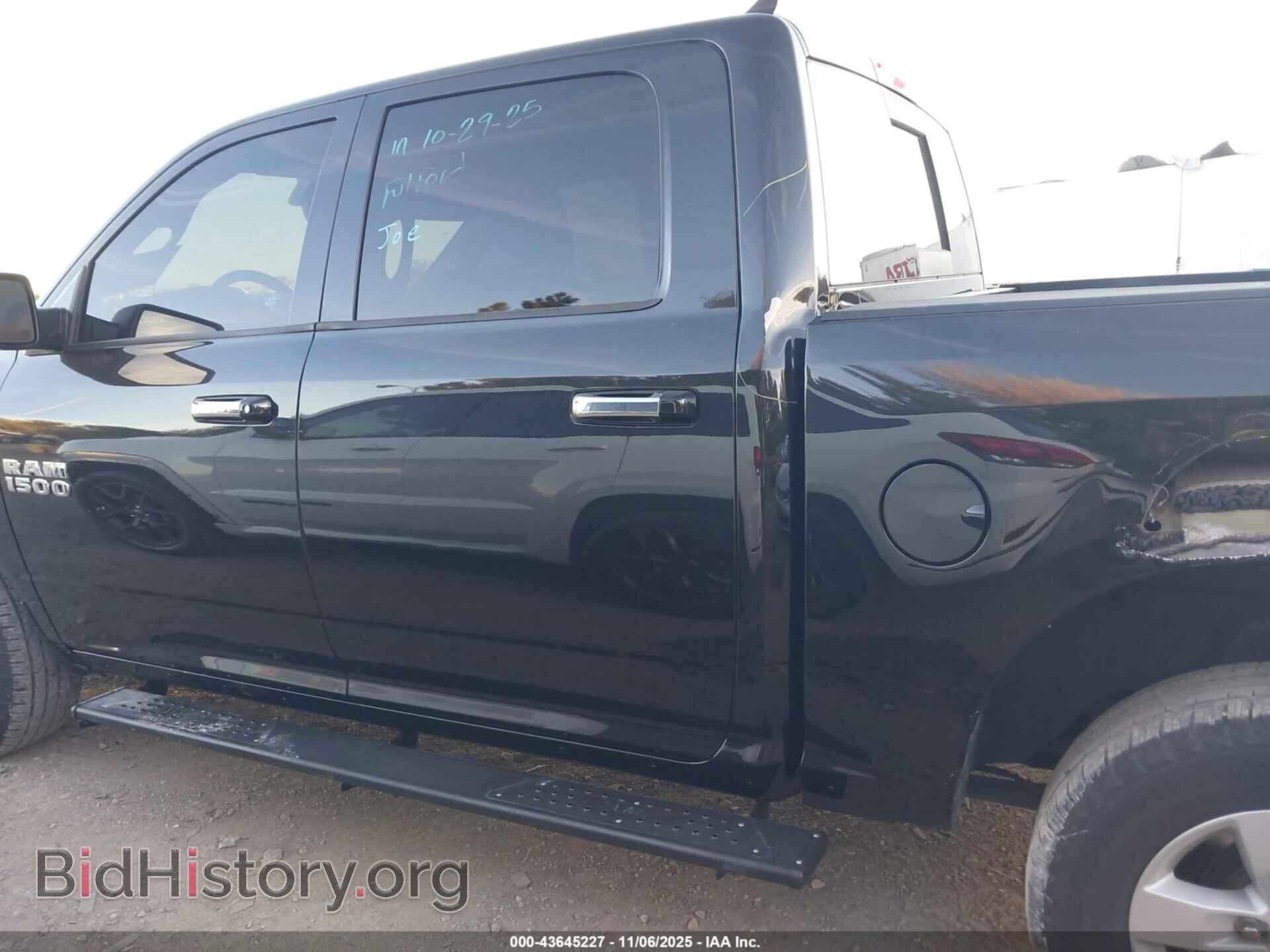 2018 RAM 1500 - VIN: 1C6RR7LG0JS272818 - Фото 15