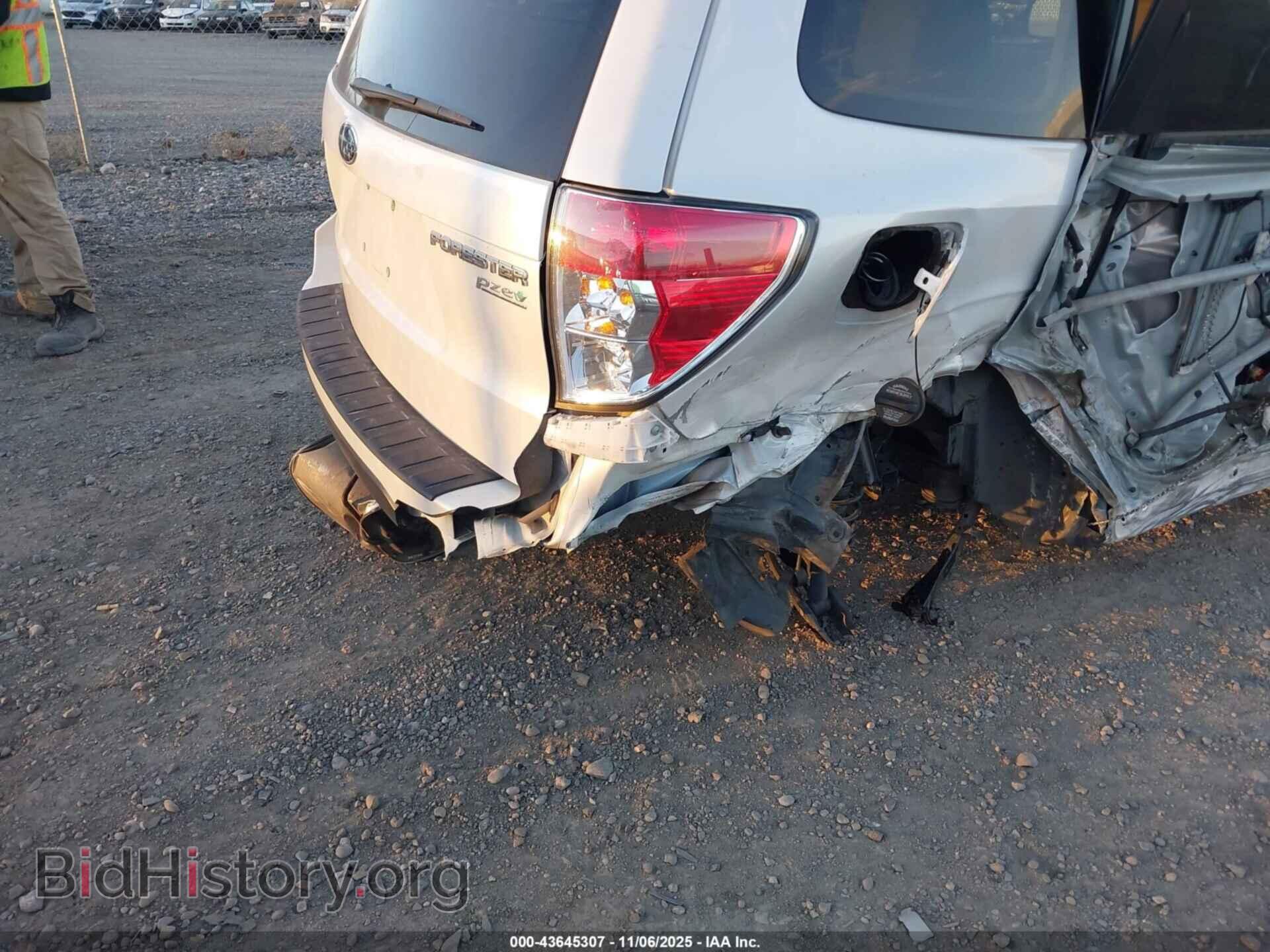 2011 SUBARU FORESTER - VIN: JF2SHAEC2BH762777 - Фото 6