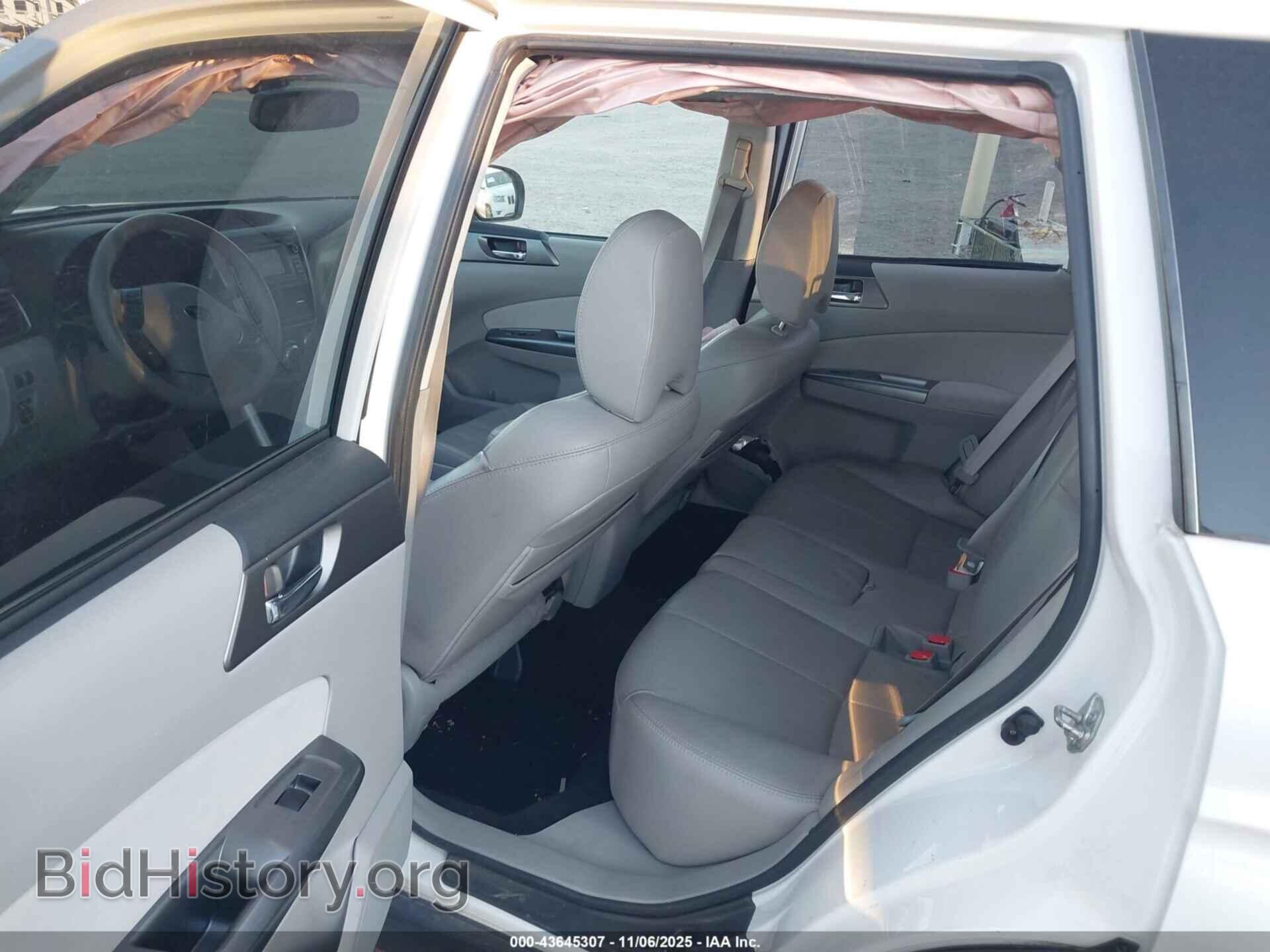 2011 SUBARU FORESTER - VIN: JF2SHAEC2BH762777 - Фото 8