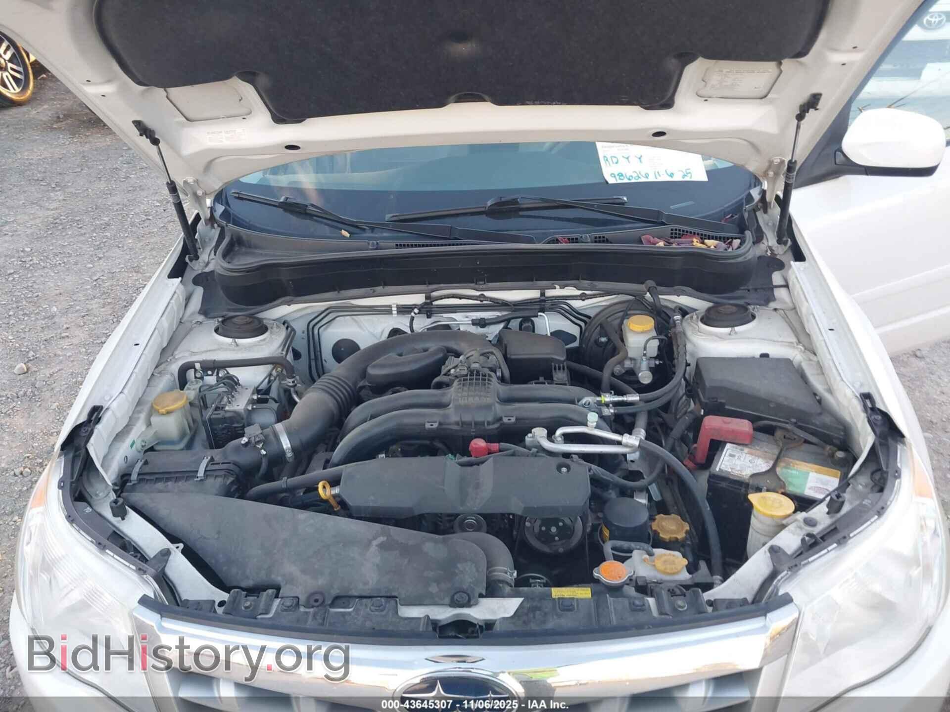 2011 SUBARU FORESTER - VIN: JF2SHAEC2BH762777 - Фото 10