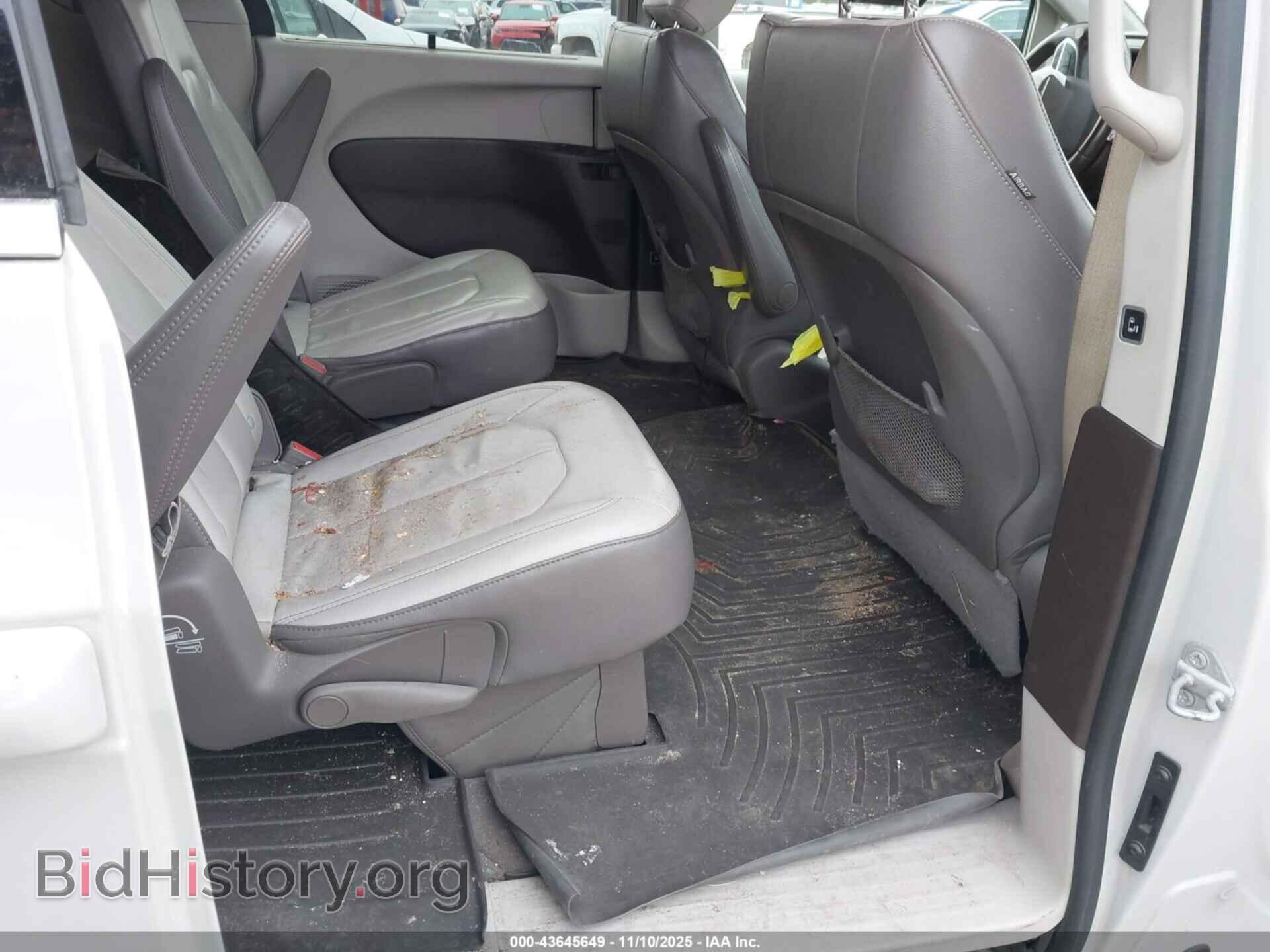 2017 CHRYSLER PACIFICA - VIN: 2C4RC1BG5HR621802 - Фото 8