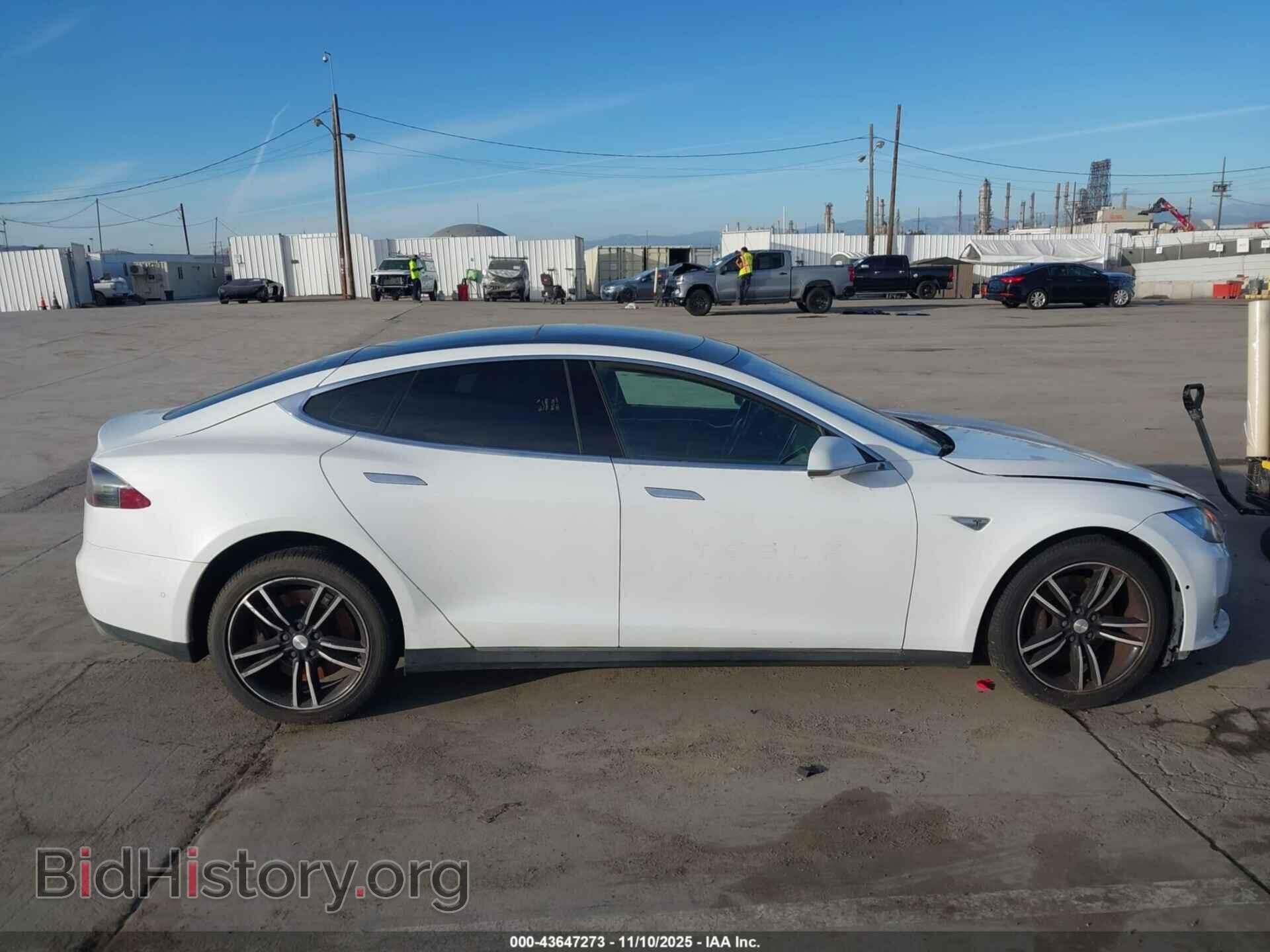 2015 TESLA MODEL S - VIN: 5YJSA1E13FF120186 - Photo 12