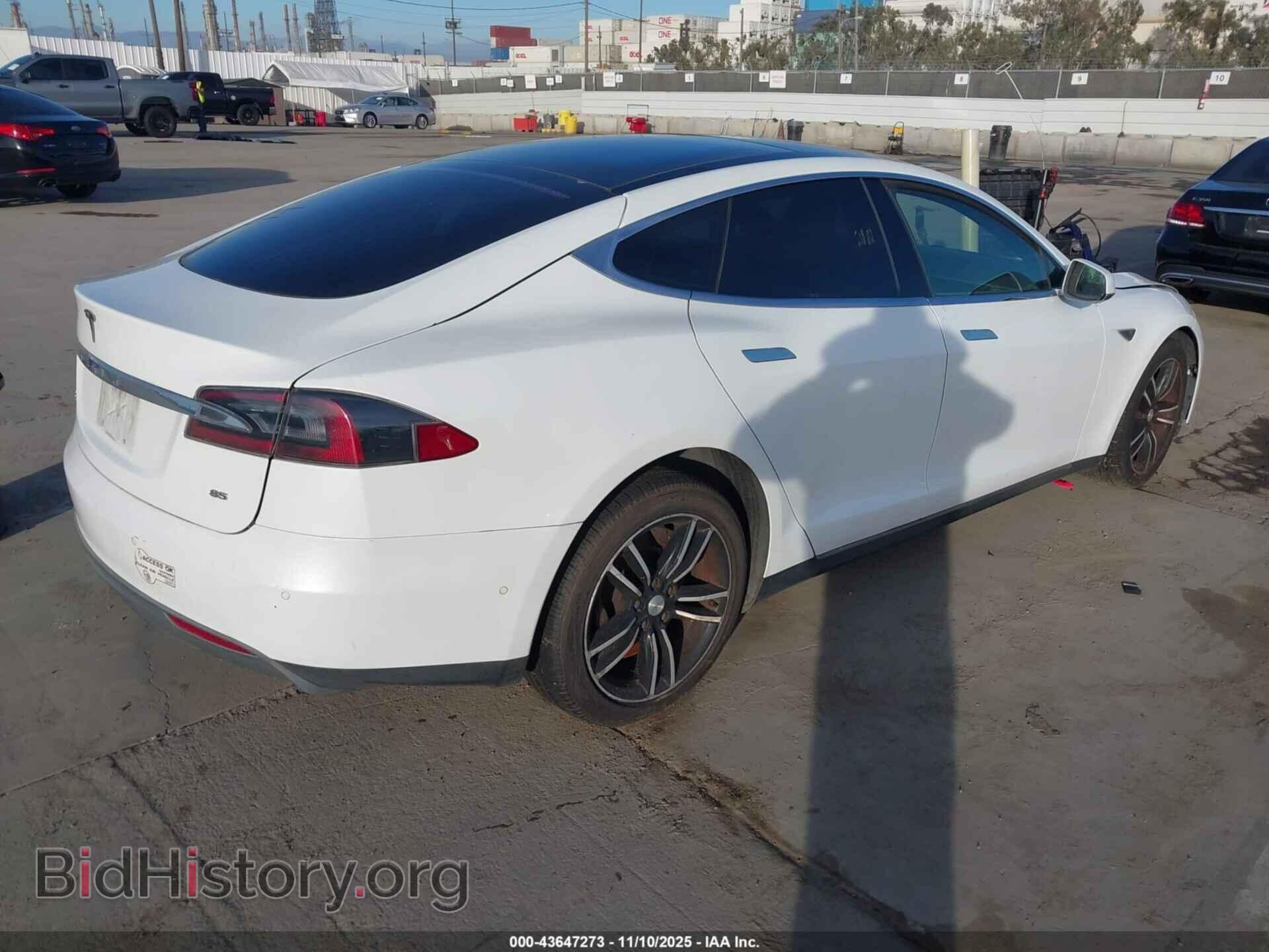 2015 TESLA MODEL S - VIN: 5YJSA1E13FF120186 - Photo 4