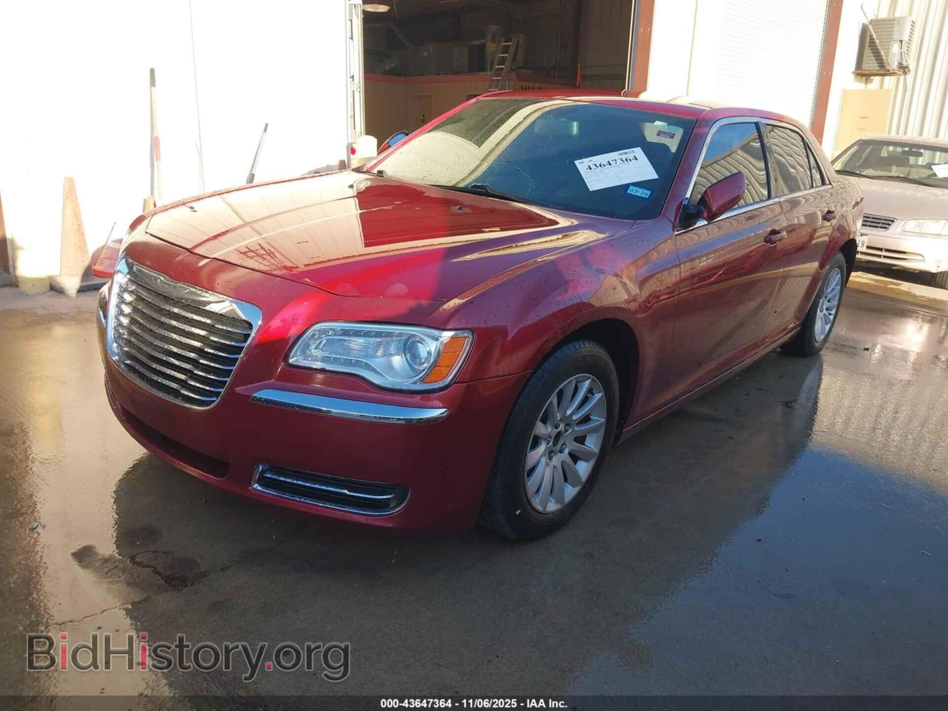 2014 CHRYSLER 300 - VIN: 2C3CCAAG6EH119006 - Фото 2