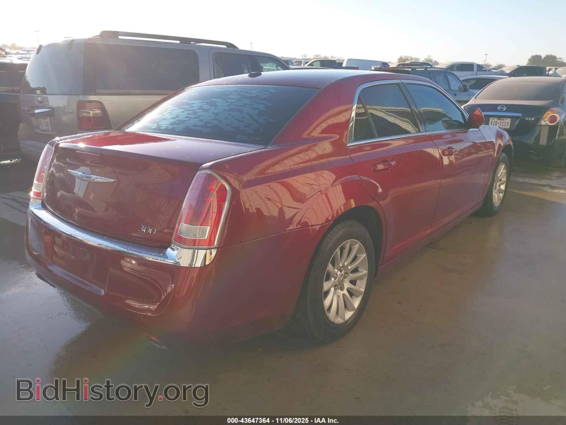 2014 CHRYSLER 300 - VIN: 2C3CCAAG6EH119006 - Фото 4