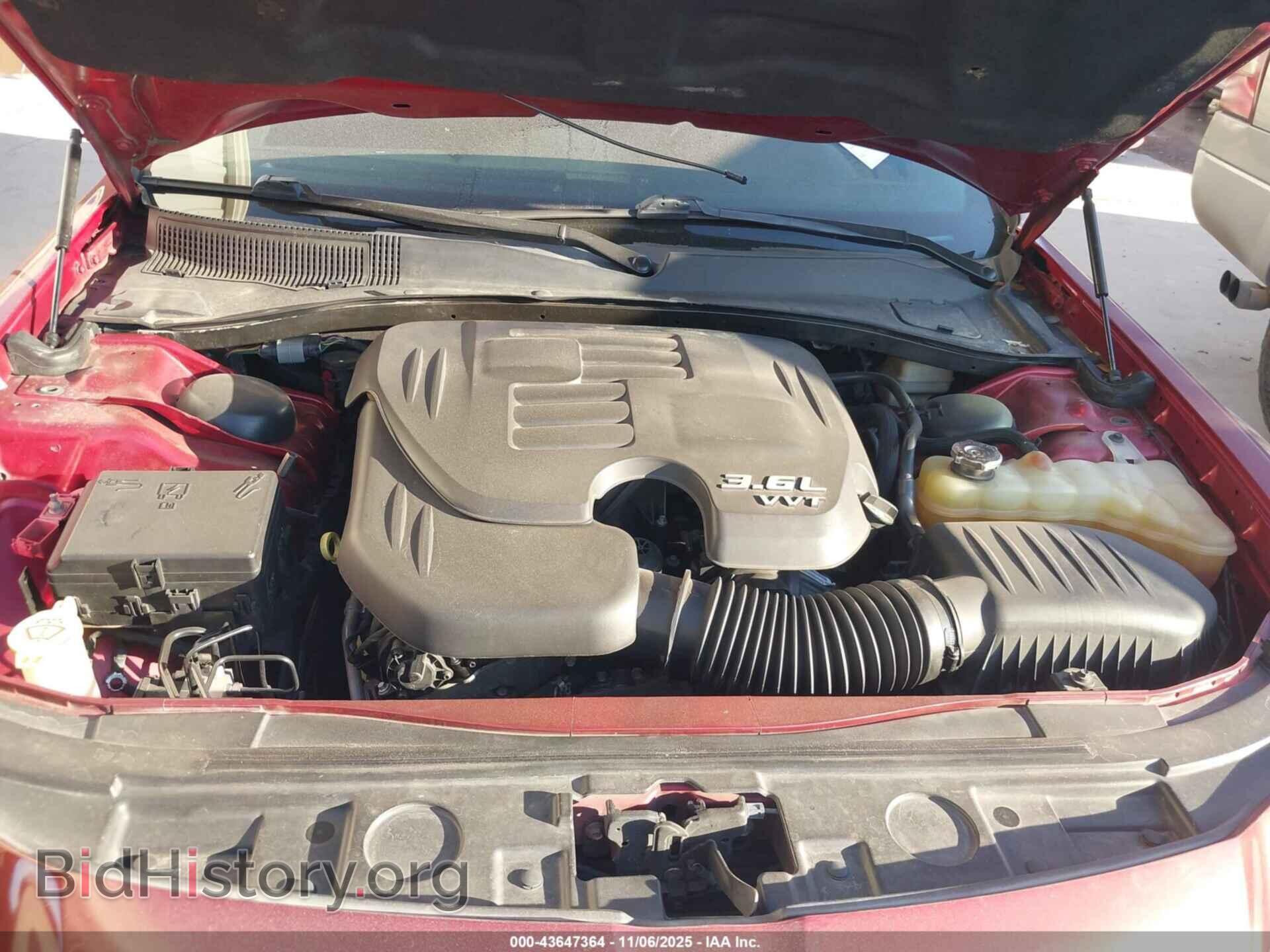 2014 CHRYSLER 300 - VIN: 2C3CCAAG6EH119006 - Фото 10