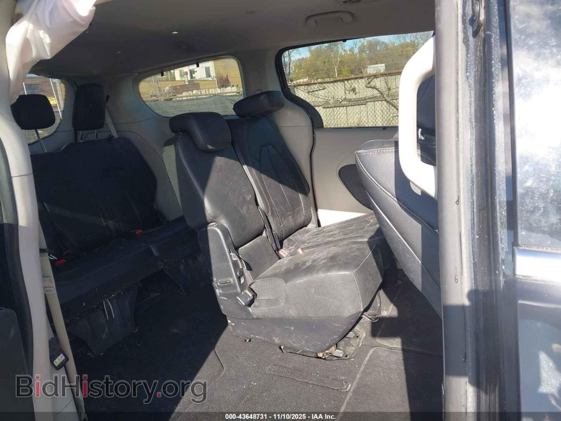 2017 CHRYSLER PACIFICA - VIN: 2C4RC1EG3HR652669 - Фото 8