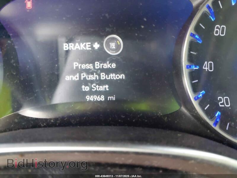 2017 Chrysler PACIFICA (VIN 2C4RC1EG8HR653042) — photo 16 of 21