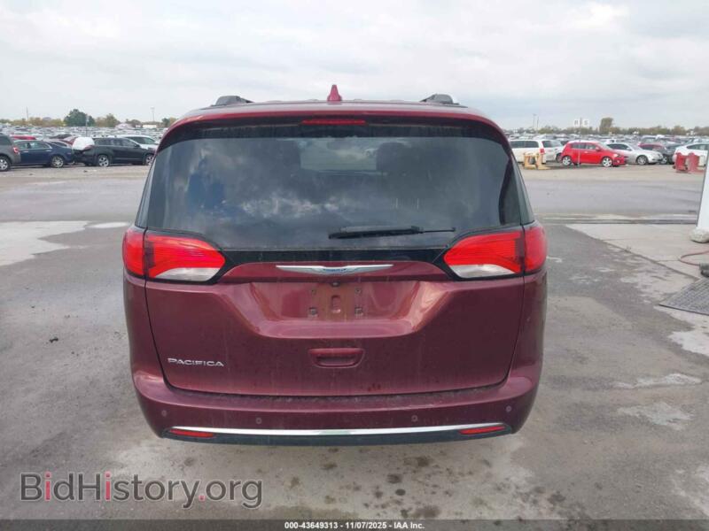 2017 Chrysler PACIFICA (VIN 2C4RC1EG8HR653042) — photo 17 of 21