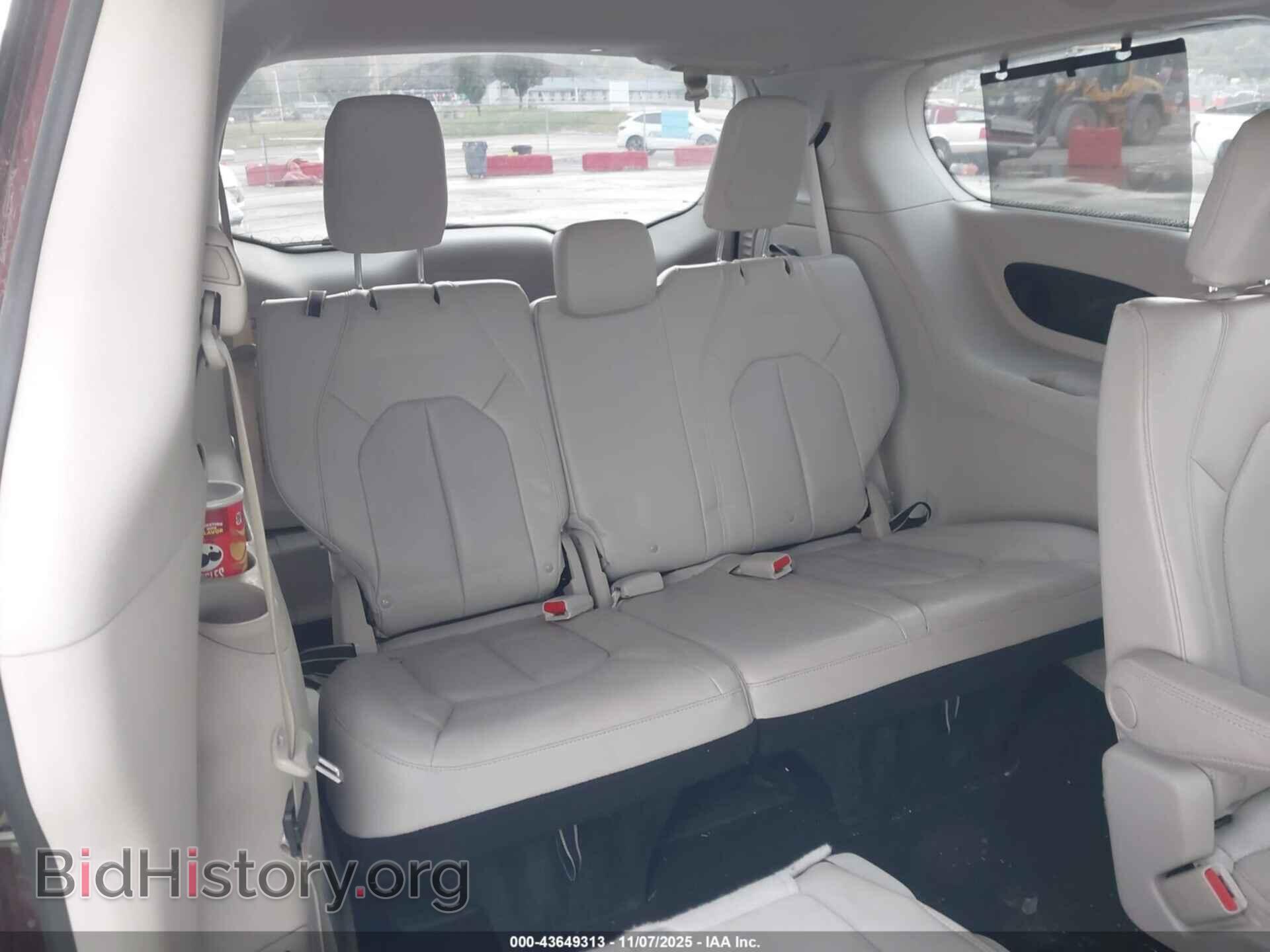2017 CHRYSLER PACIFICA - VIN: 2C4RC1EG8HR653042 - Фото 18