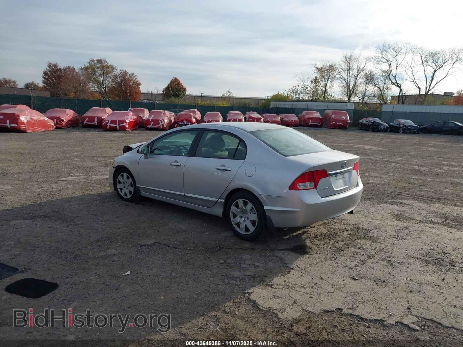 2011 HONDA CIVIC - VIN: 2HGFA1F51BH302946 - Фото 3