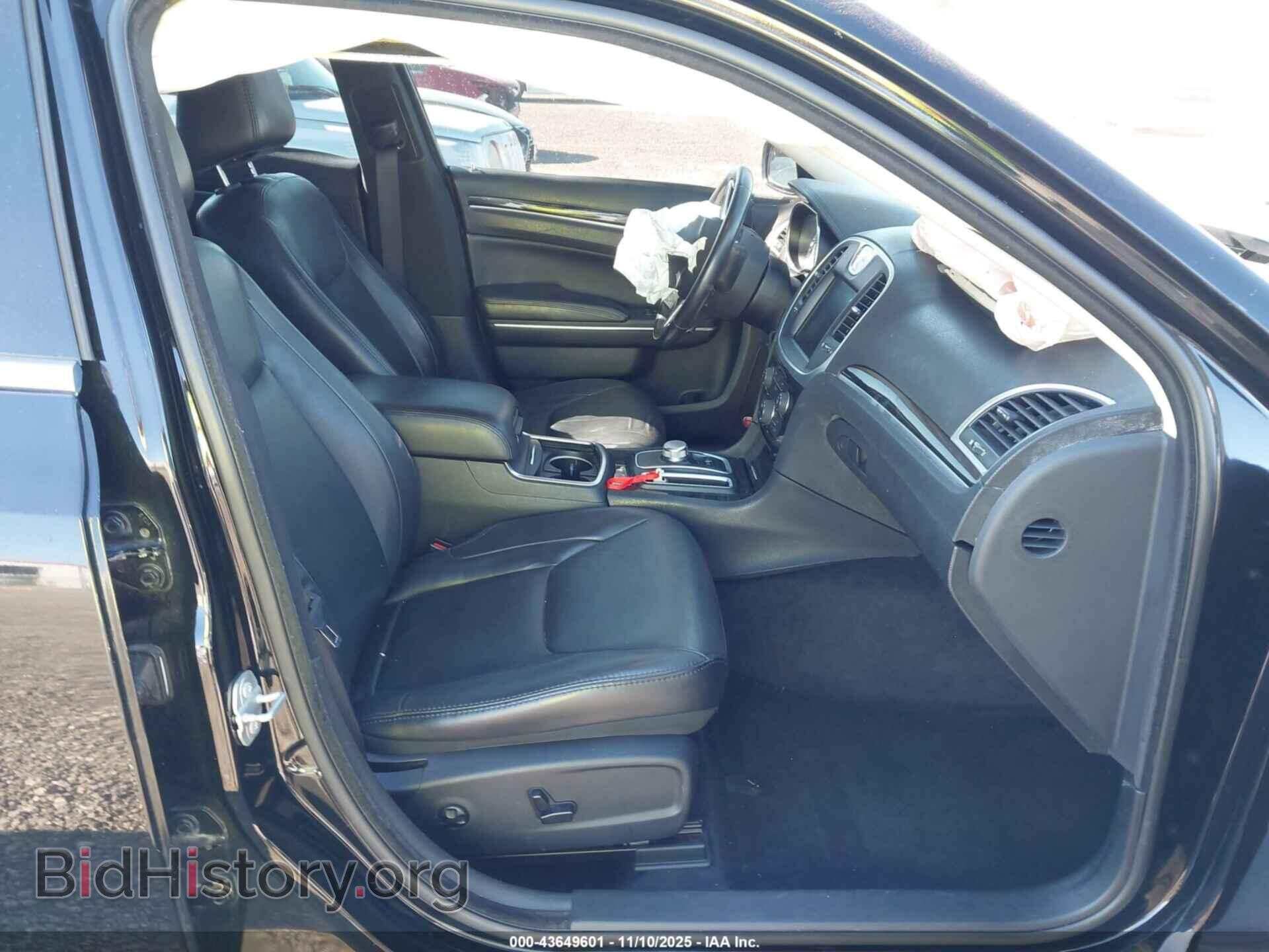 2016 CHRYSLER 300 - VIN: 2C3CCAAG0GH304624 - Фото 5