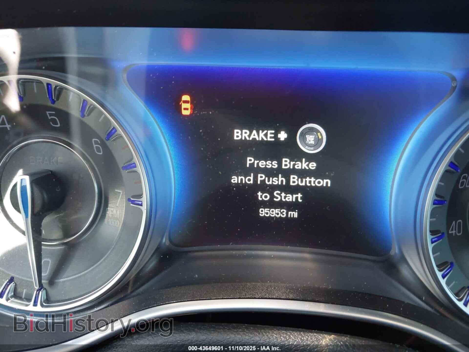 2016 CHRYSLER 300 - VIN: 2C3CCAAG0GH304624 - Фото 7
