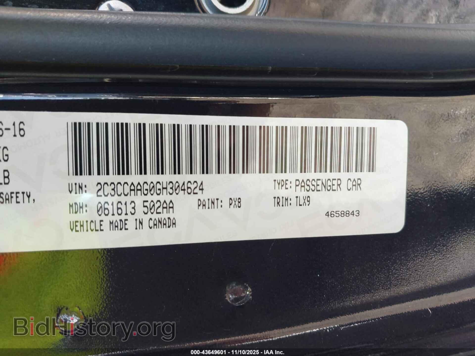 2016 CHRYSLER 300 - VIN: 2C3CCAAG0GH304624 - Фото 9