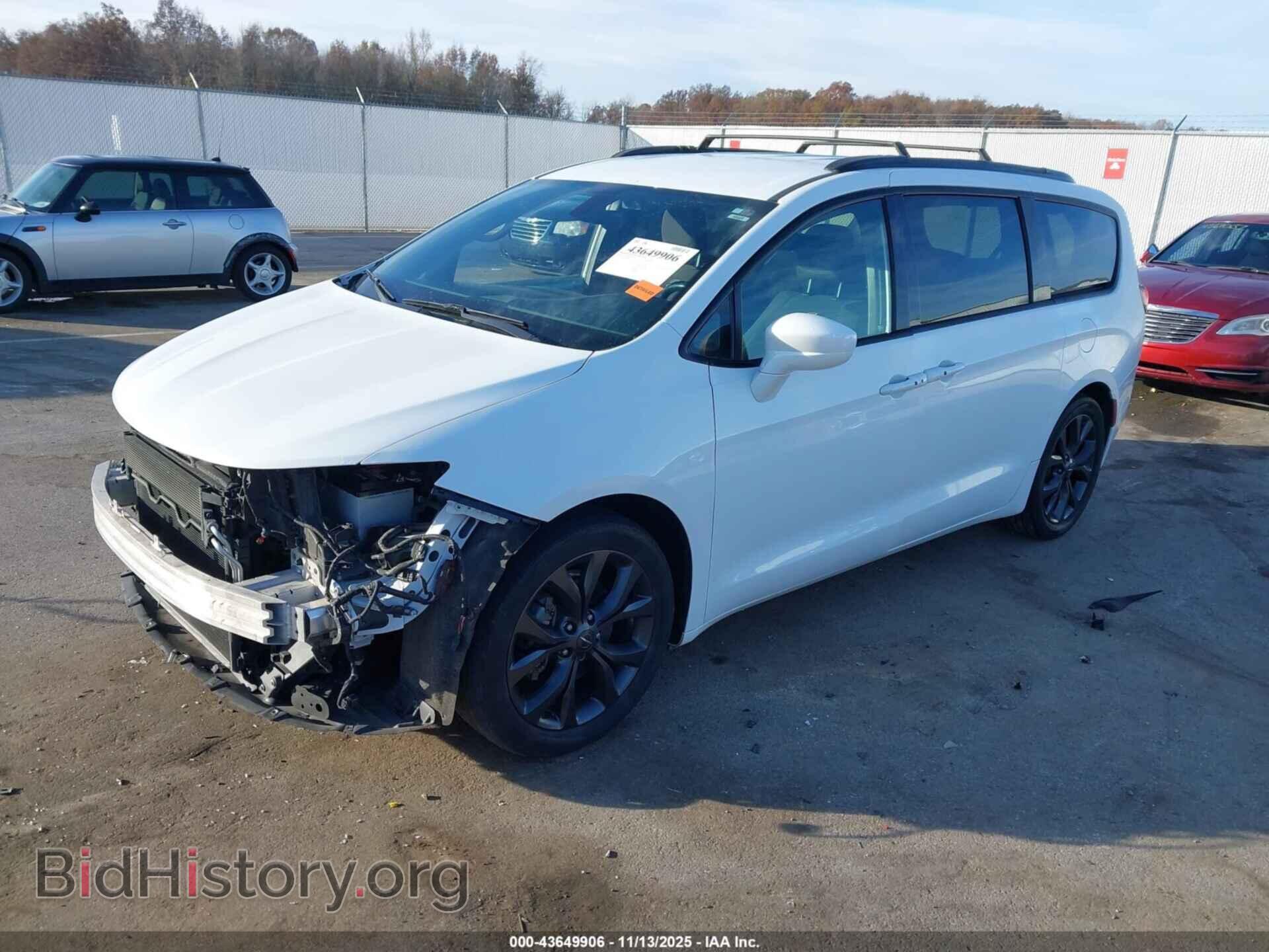 2019 CHRYSLER PACIFICA - VIN: 2C4RC1FG8KR532386 - Photo 2